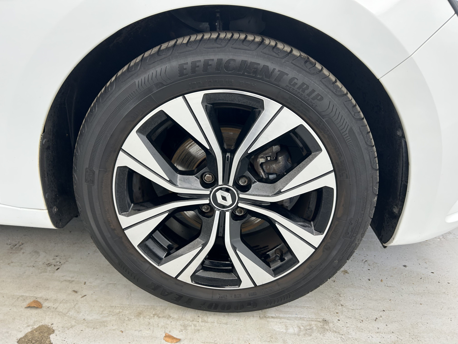 Vente en ligne Renault Clio 5 Clio TCe 100 GPL au prix de 14 490 €