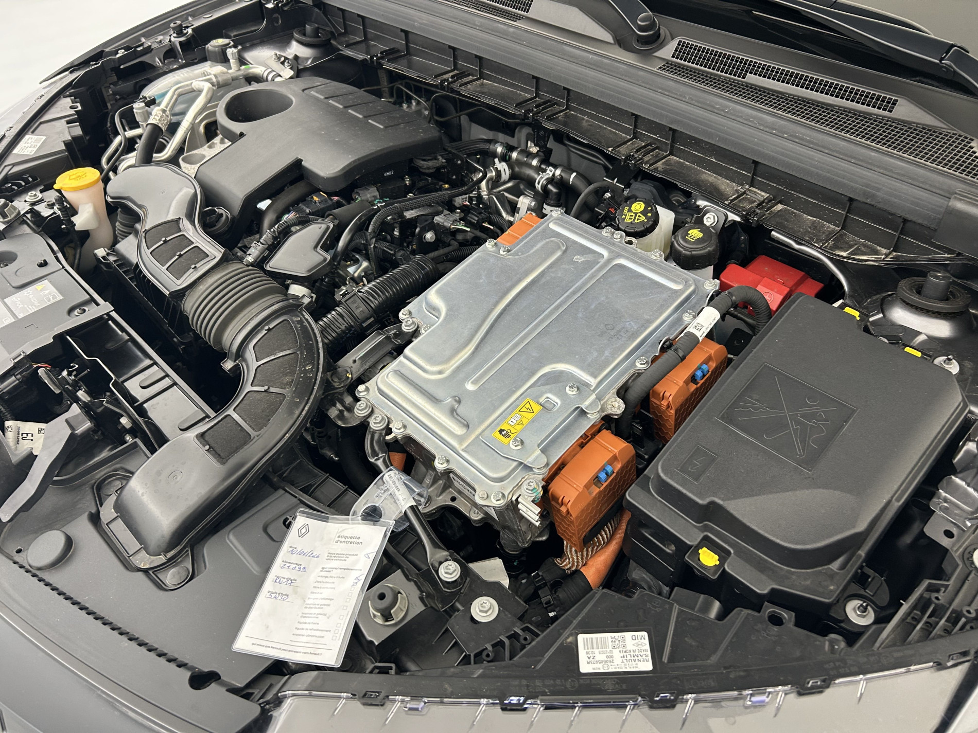 Vente en ligne Renault Arkana  E-Tech full hybrid 145 GSR2 au prix de 27 790 €