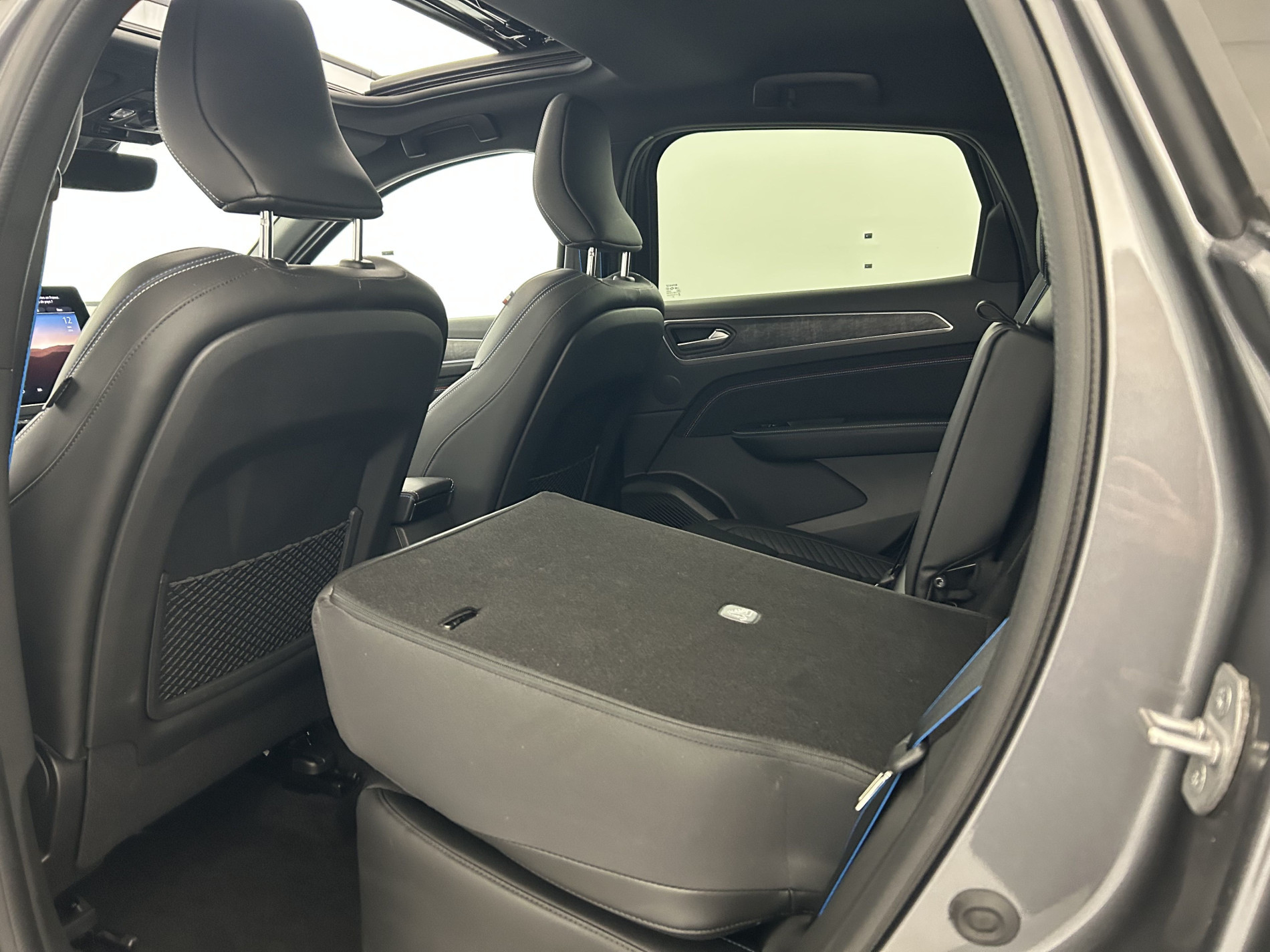 Vente en ligne Renault Arkana  E-Tech full hybrid 145 GSR2 au prix de 27 790 €