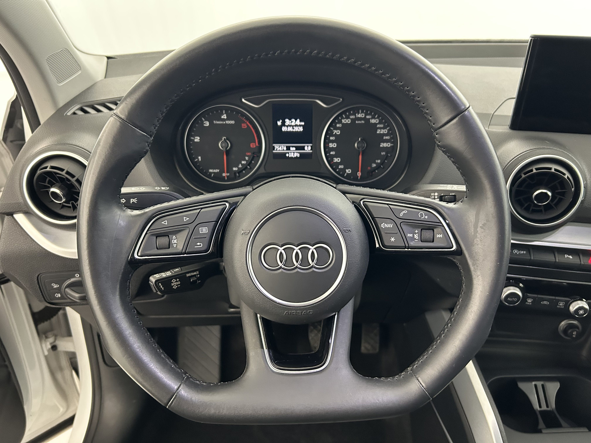 Vente en ligne Audi Q2  35 TDI 150 BVM6 au prix de 22 990 €