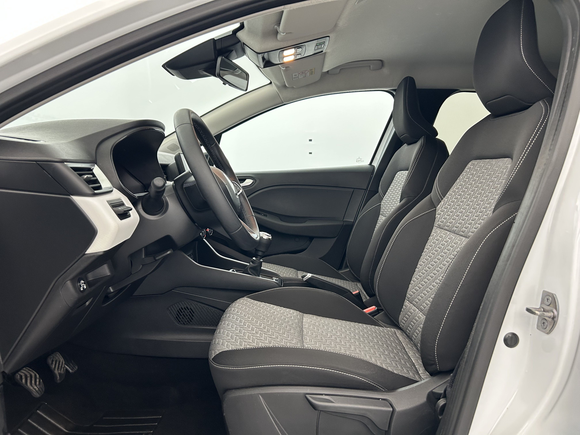 Vente en ligne Renault Clio 5 Clio TCe 100 GPL au prix de 14 490 €
