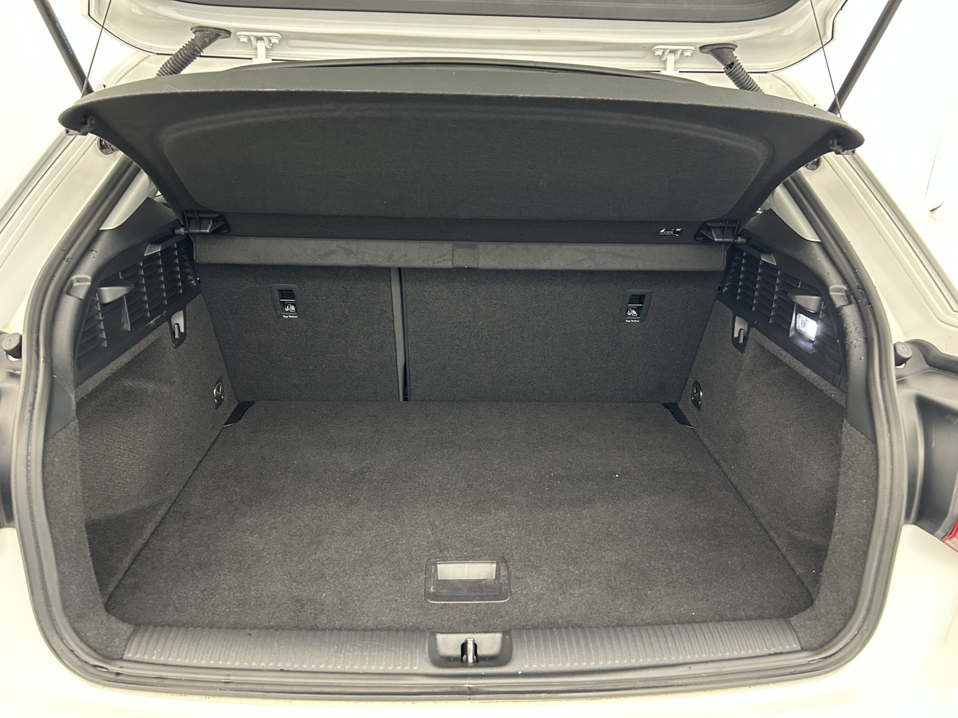 Vente en ligne Audi Q2  35 TDI 150 BVM6 au prix de 22 990 €
