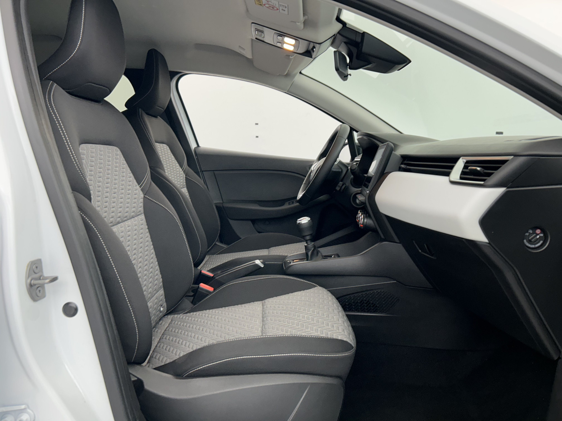 Vente en ligne Renault Clio 5 Clio TCe 100 GPL au prix de 14 490 €