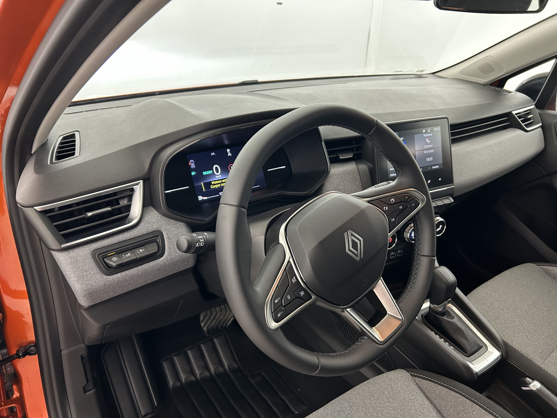 Vente en ligne Renault Clio 5 Clio E-Tech full hybrid 145 ch GSR2 au prix de 18 990 €