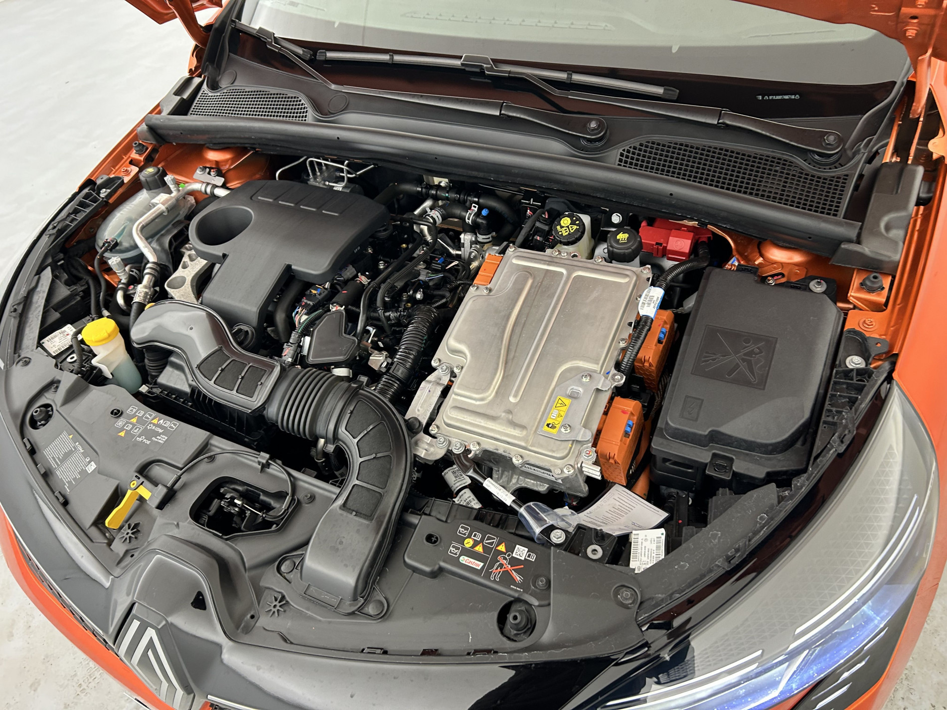 Vente en ligne Renault Clio 5 Clio E-Tech full hybrid 145 ch GSR2 au prix de 18 990 €