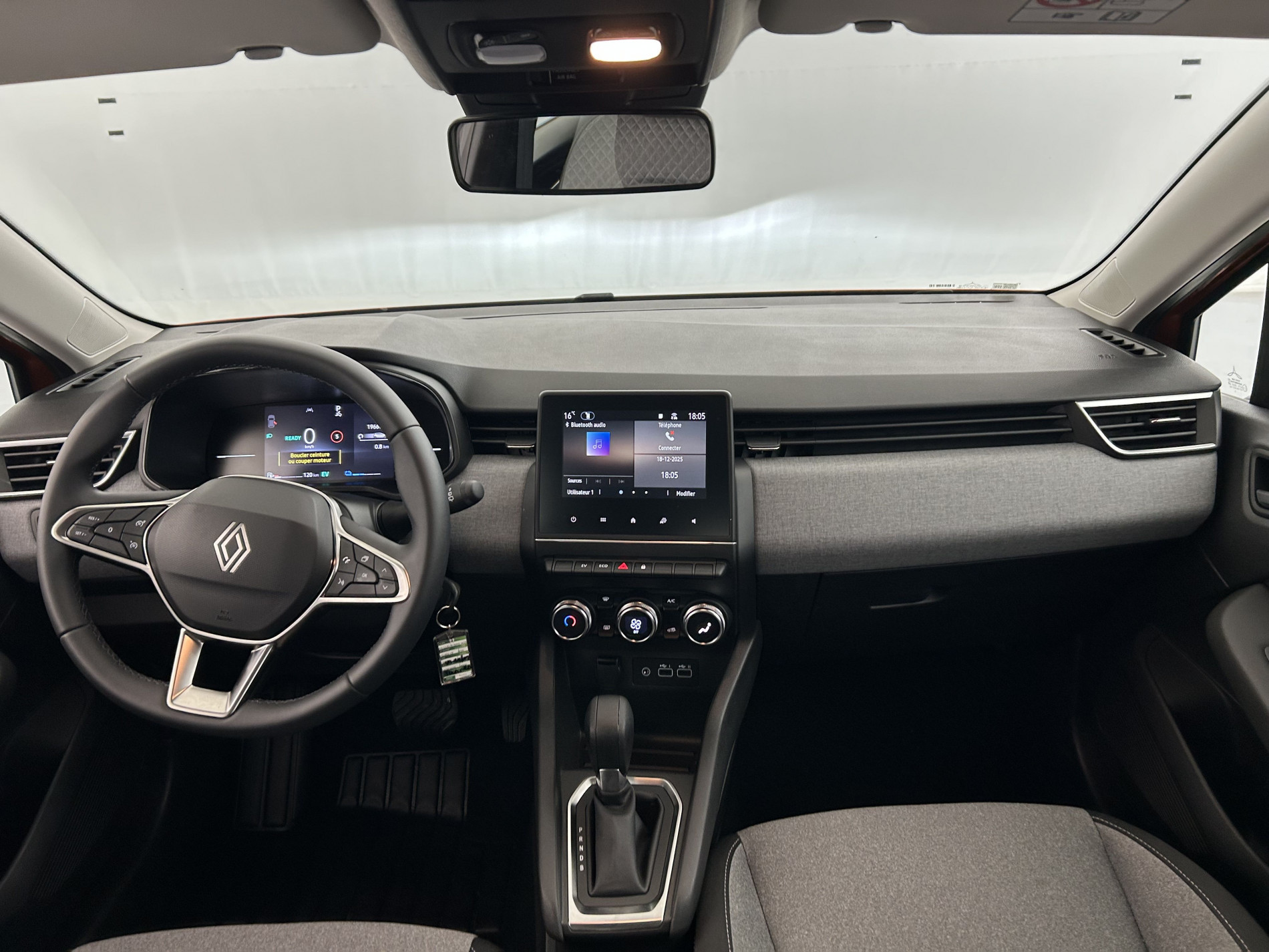 Vente en ligne Renault Clio 5 Clio E-Tech full hybrid 145 ch GSR2 au prix de 18 990 €