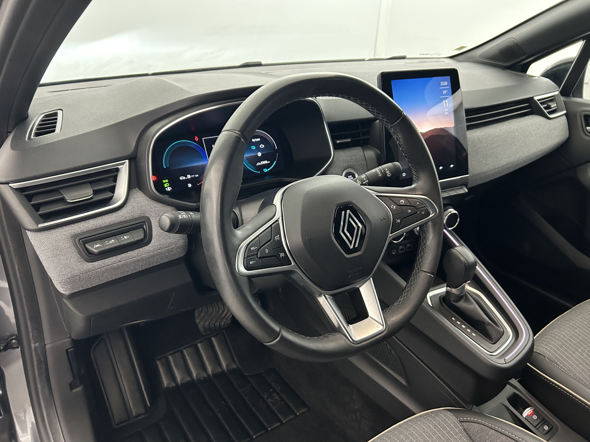 Vente en ligne Renault Clio 5 Clio E-Tech hybride 145 au prix de 18 290 €