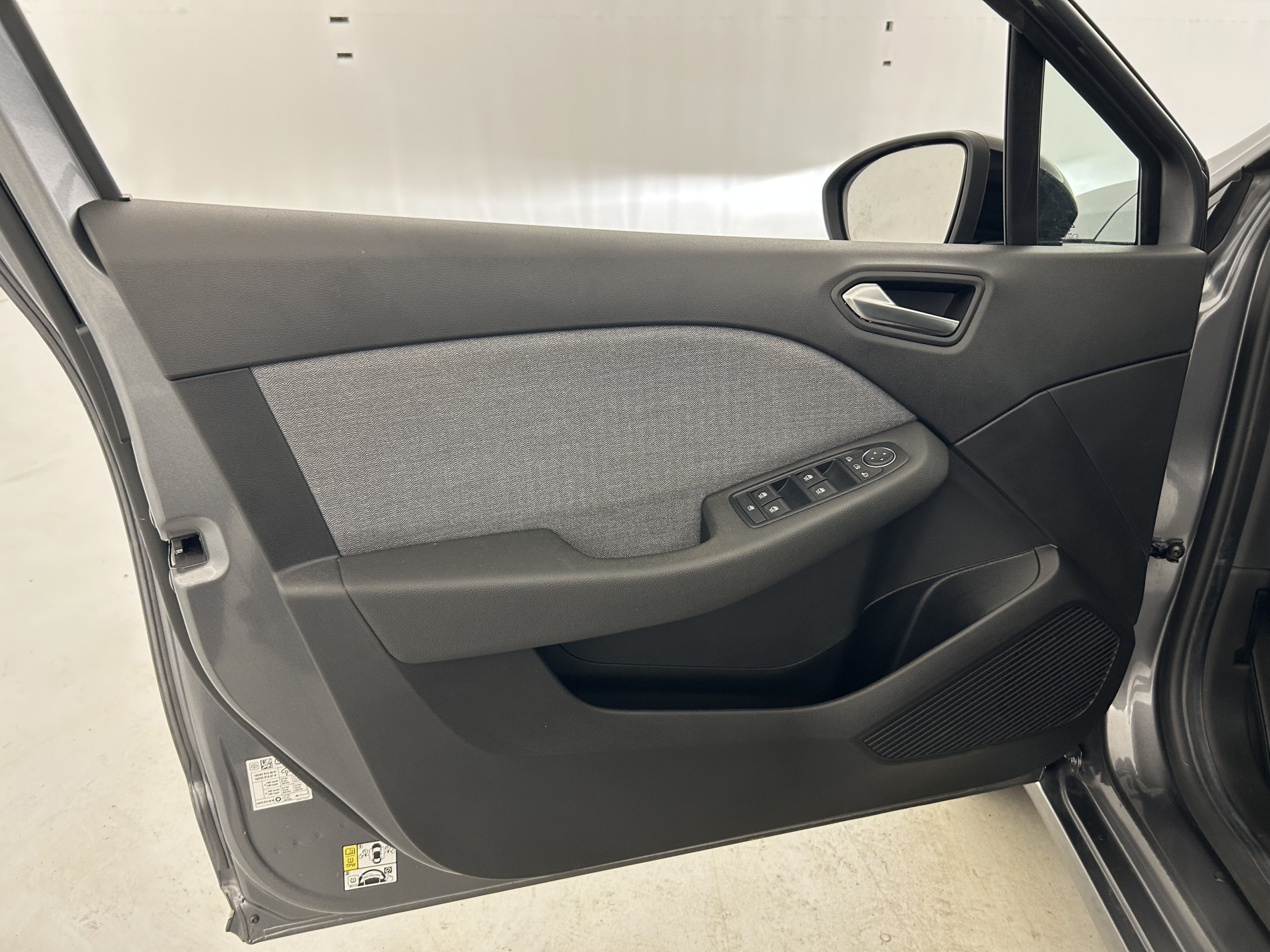 Vente en ligne Renault Clio 5 Clio E-Tech hybride 145 au prix de 18 290 €