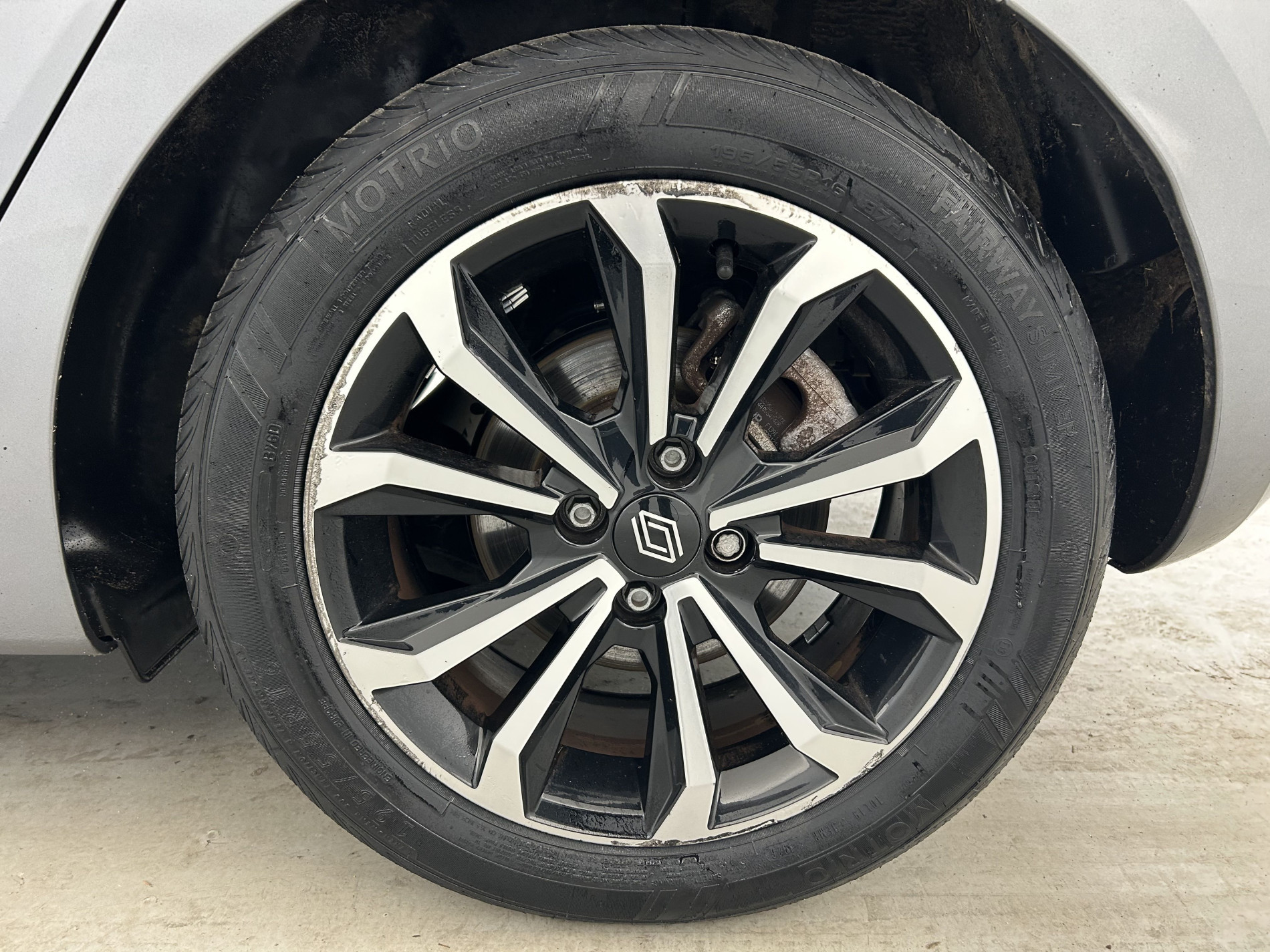 Vente en ligne Renault Clio 5 Clio E-Tech hybride 145 au prix de 18 290 €