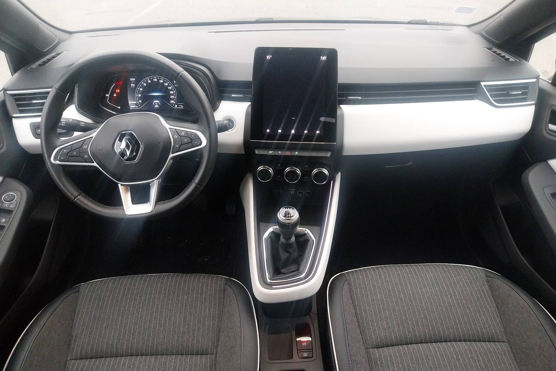 Vente en ligne Renault Clio 5 Clio Blue dCi 100 - 21N au prix de 15 590 €