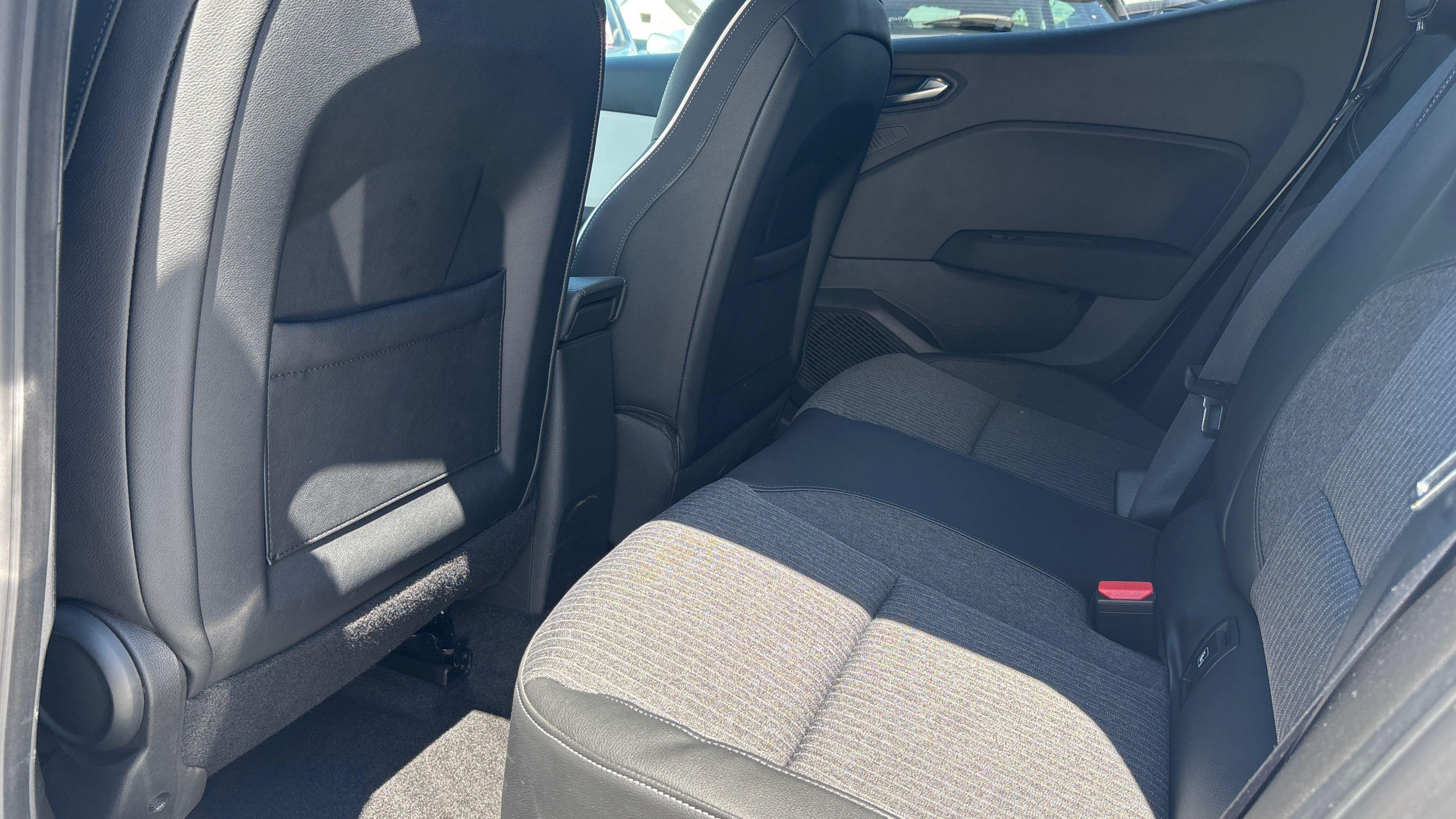 Vente en ligne Renault Clio 5 Clio TCe 90 au prix de 16 250 €