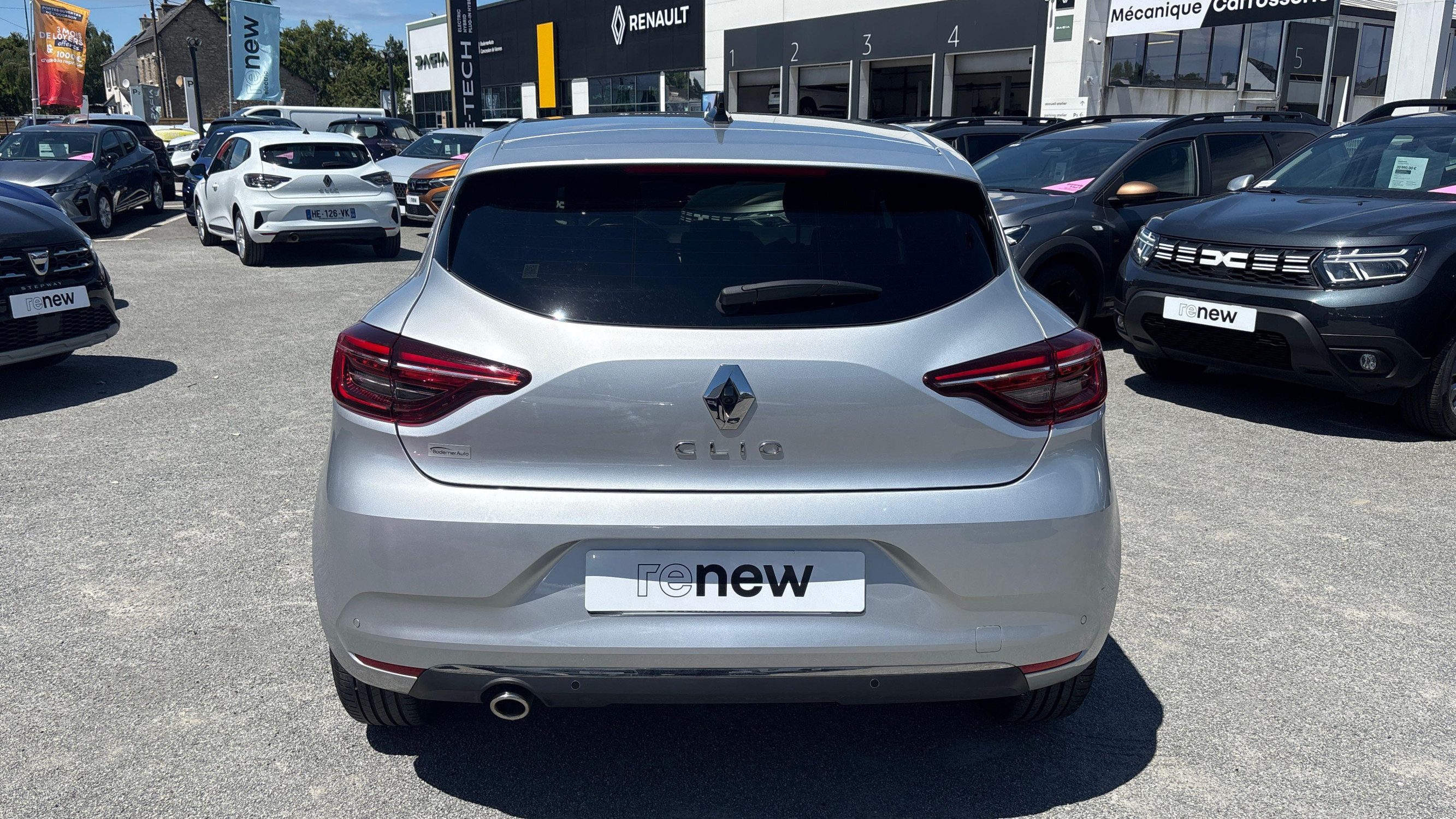 Vente en ligne Renault Clio 5 Clio TCe 90 au prix de 16 250 €