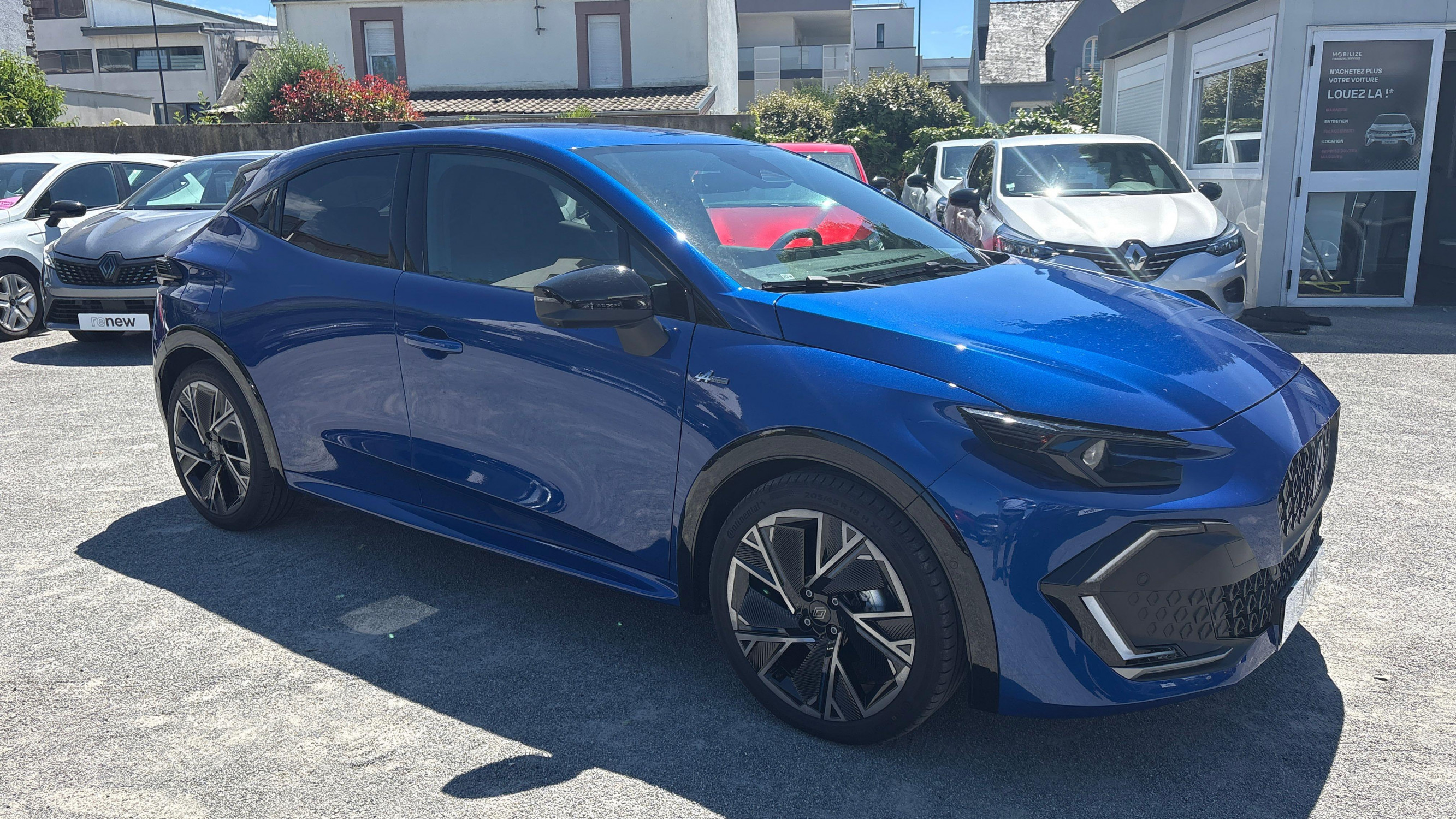 Vente en ligne Renault Clio 6 Clio E-Tech full hybrid 160 ch au prix de 27 690 €