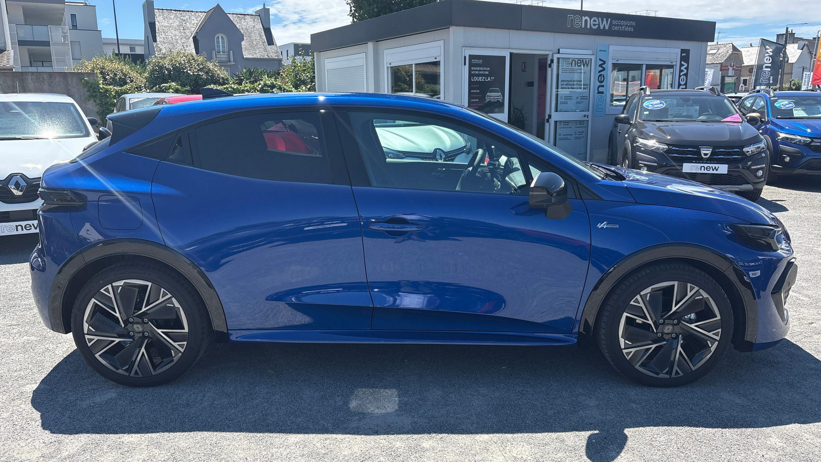 Vente en ligne Renault Clio 6 Clio E-Tech full hybrid 160 ch au prix de 27 690 €