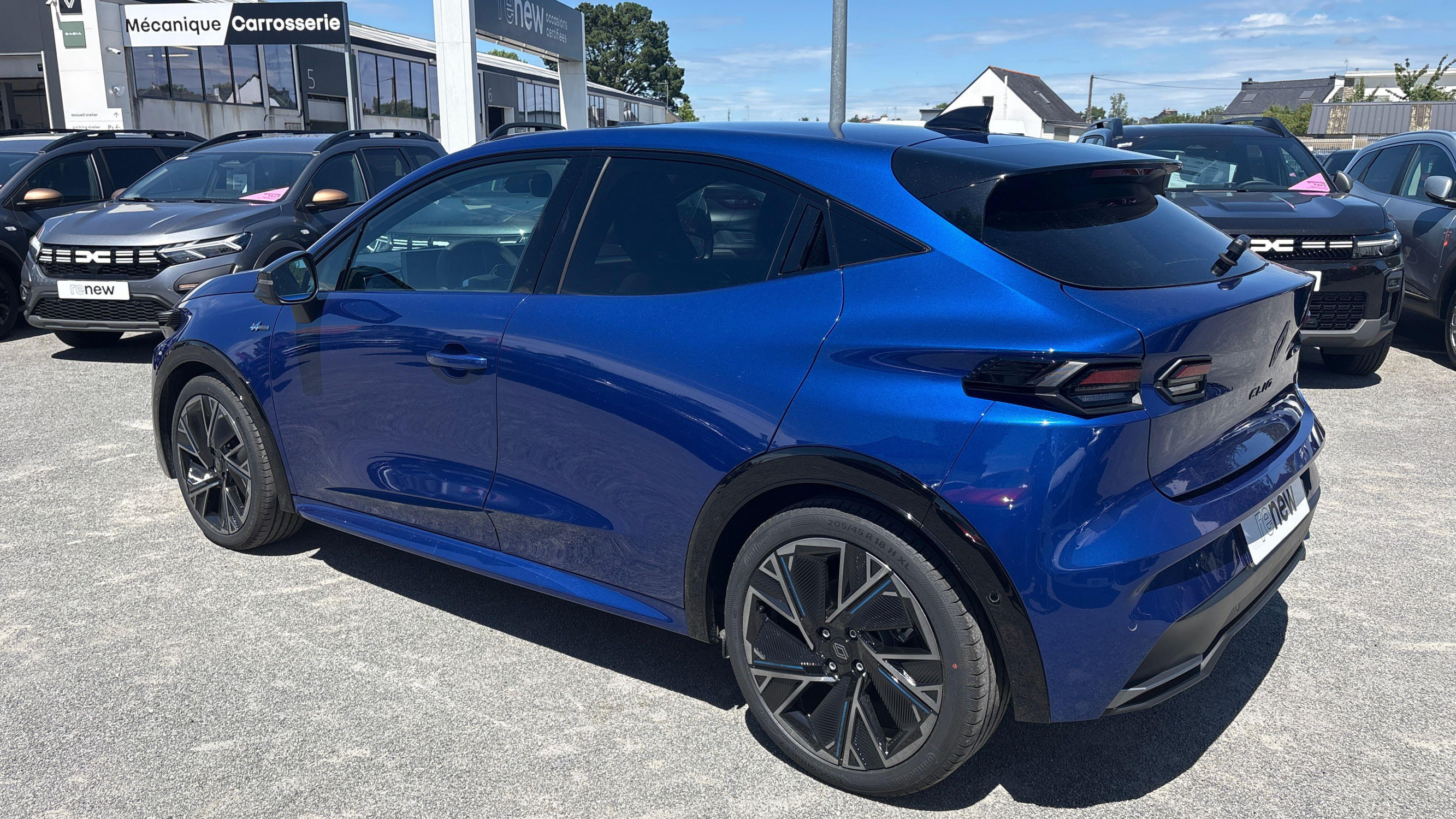 Vente en ligne Renault Clio 6 Clio E-Tech full hybrid 160 ch au prix de 27 690 €
