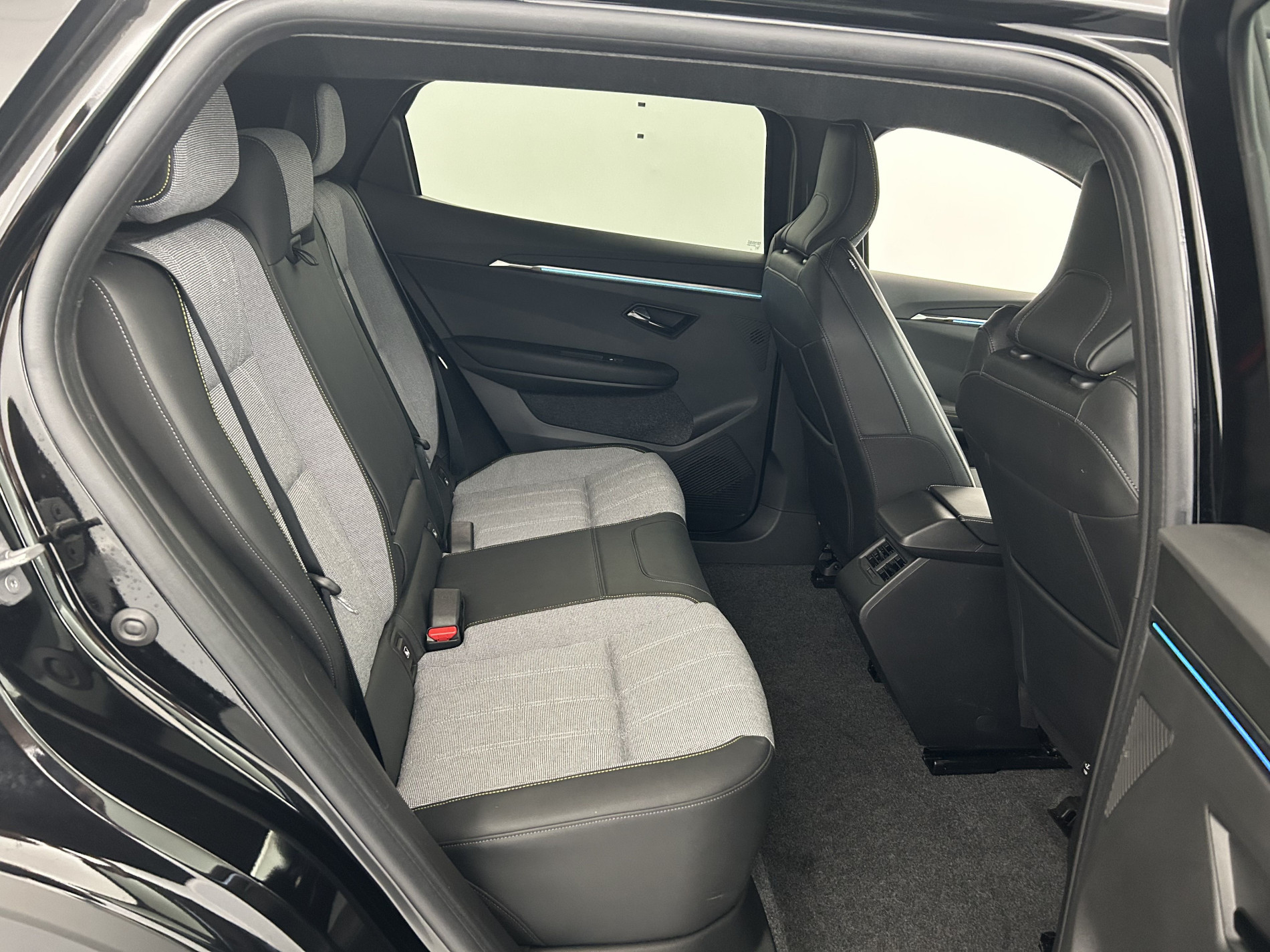 Vente en ligne Renault Scenic E-Tech Scenic E-Tech électrique 220 ch grande autonomie au prix de 37 990 €