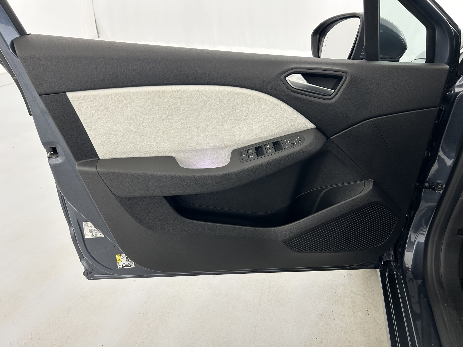 Vente en ligne Renault Clio 5 Clio TCe 90 - 21N au prix de 14 990 €