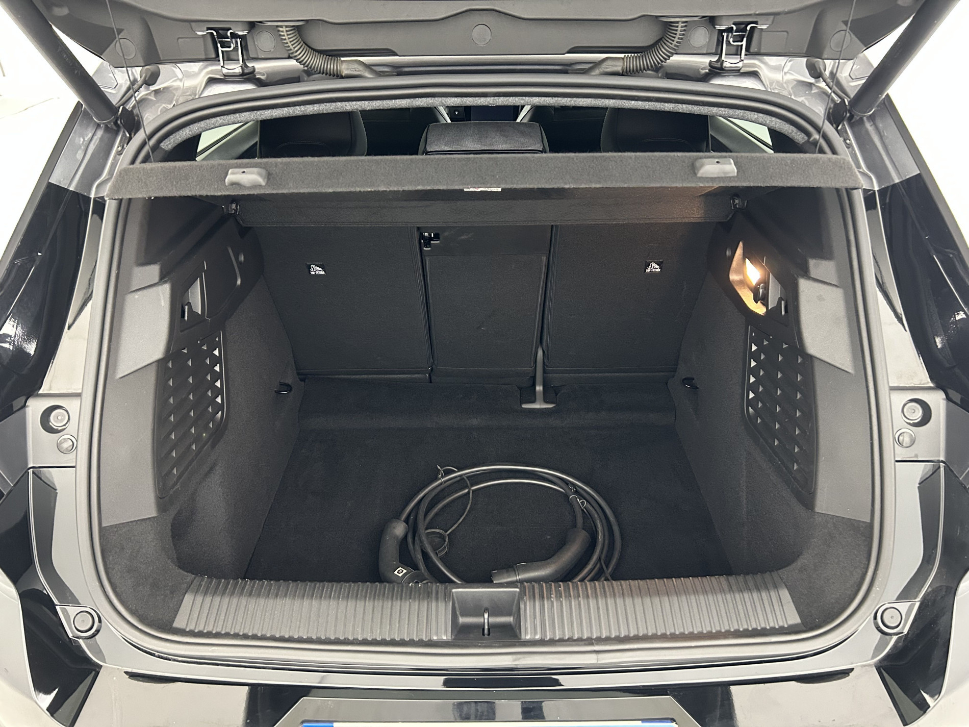 Vente en ligne Renault Scenic E-Tech Scenic E-Tech électrique 220 ch grande autonomie au prix de 37 990 €