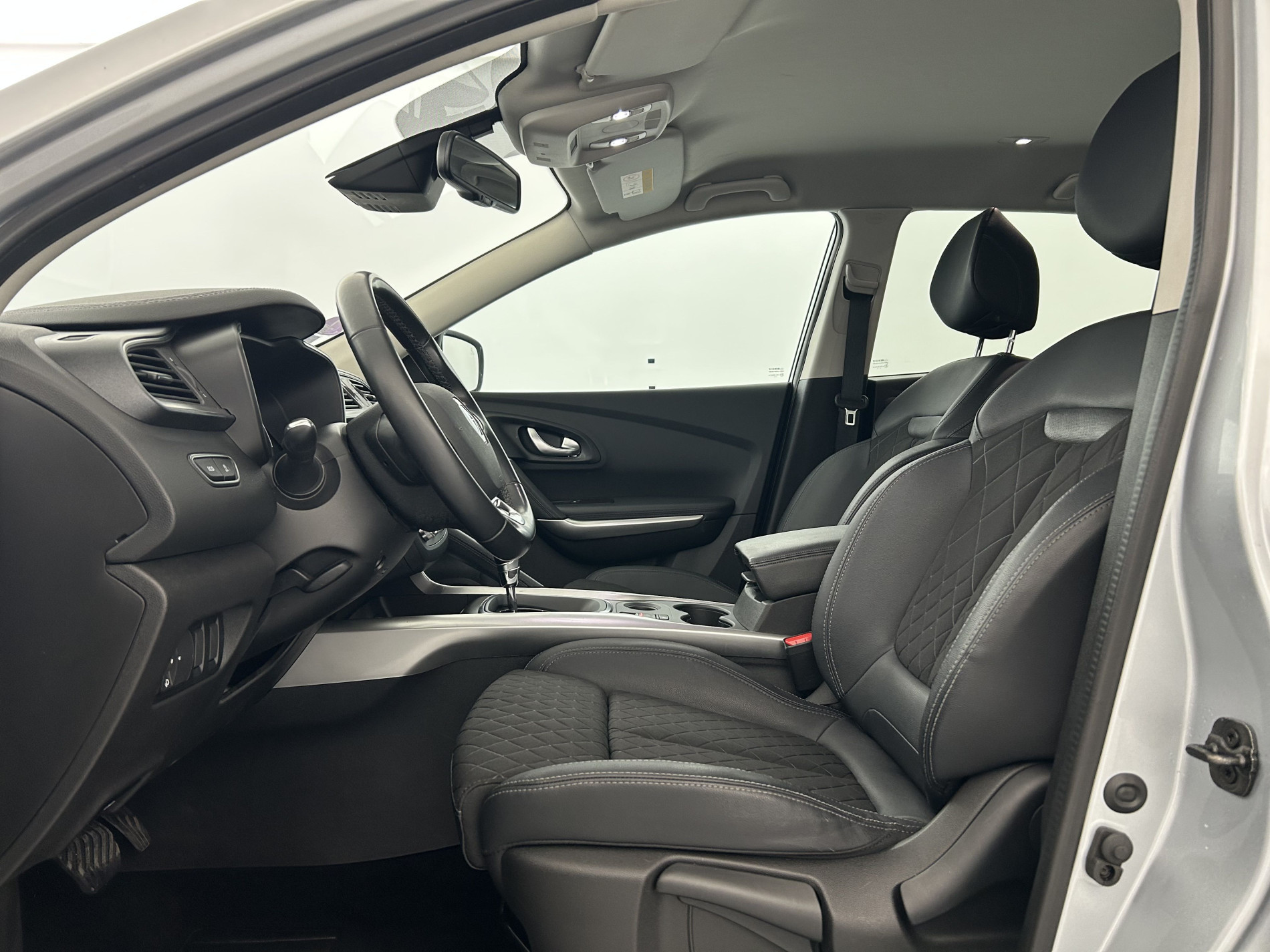 Vente en ligne Renault Kadjar  TCe 140 FAP EDC au prix de 15 490 €