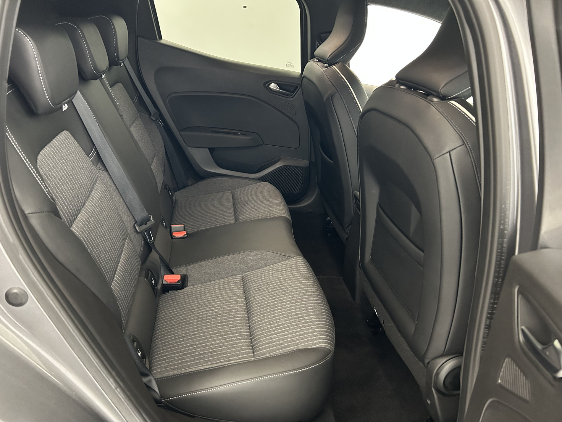Vente en ligne Renault Clio 5 Clio TCe 90 au prix de 16 490 €