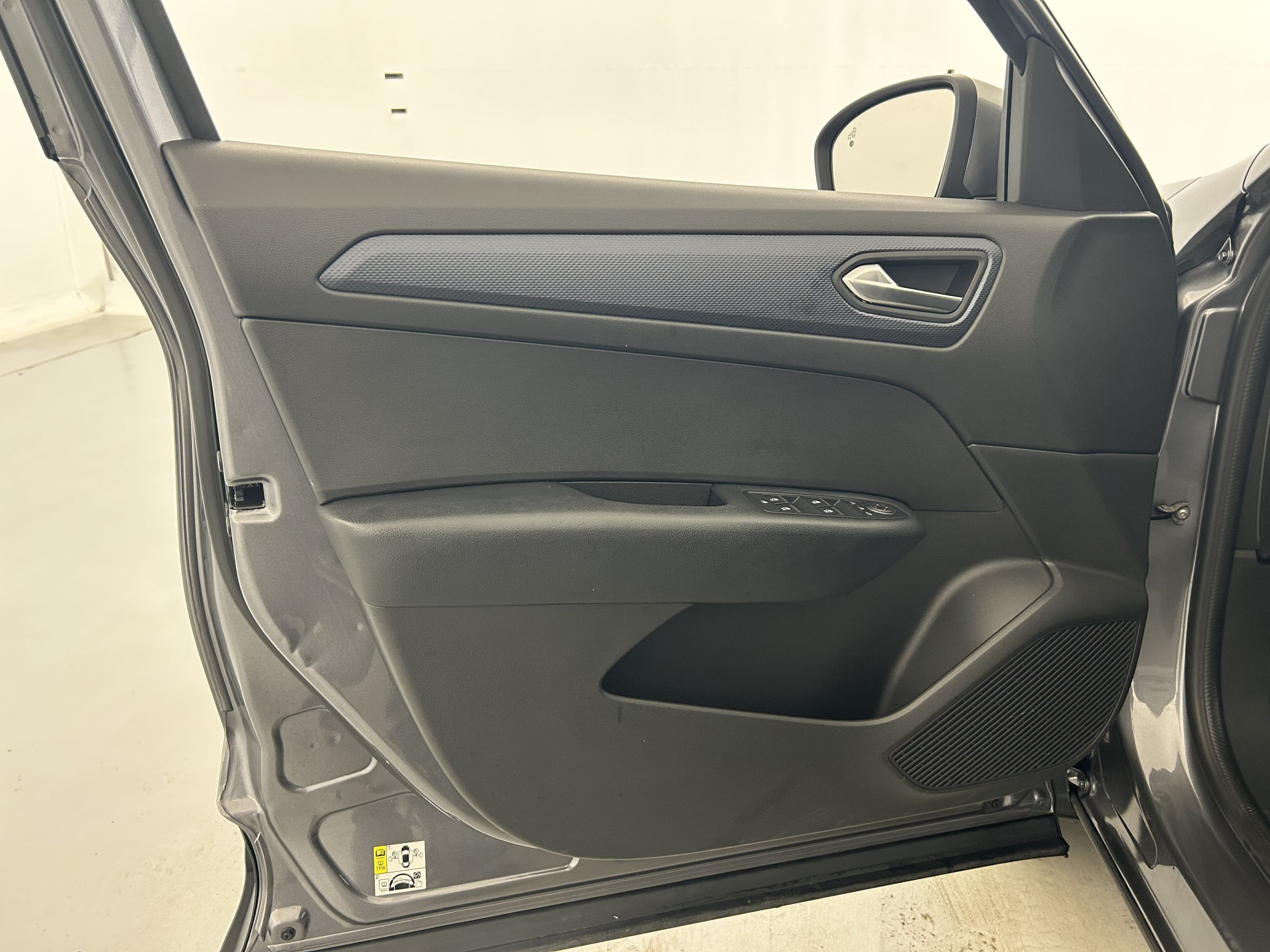 Vente en ligne Renault Arkana  E-Tech hybride 145 - 22 au prix de 20 390 €