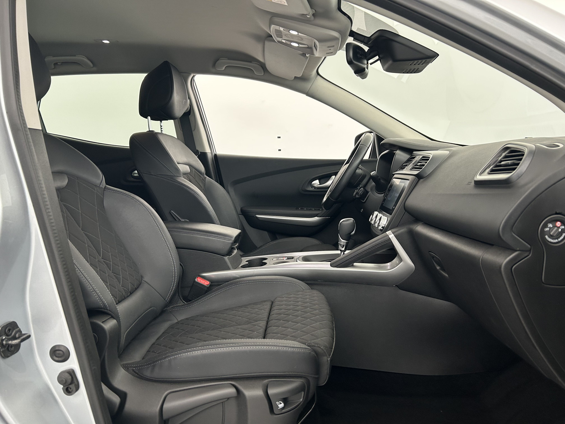 Vente en ligne Renault Kadjar  TCe 140 FAP EDC au prix de 15 490 €