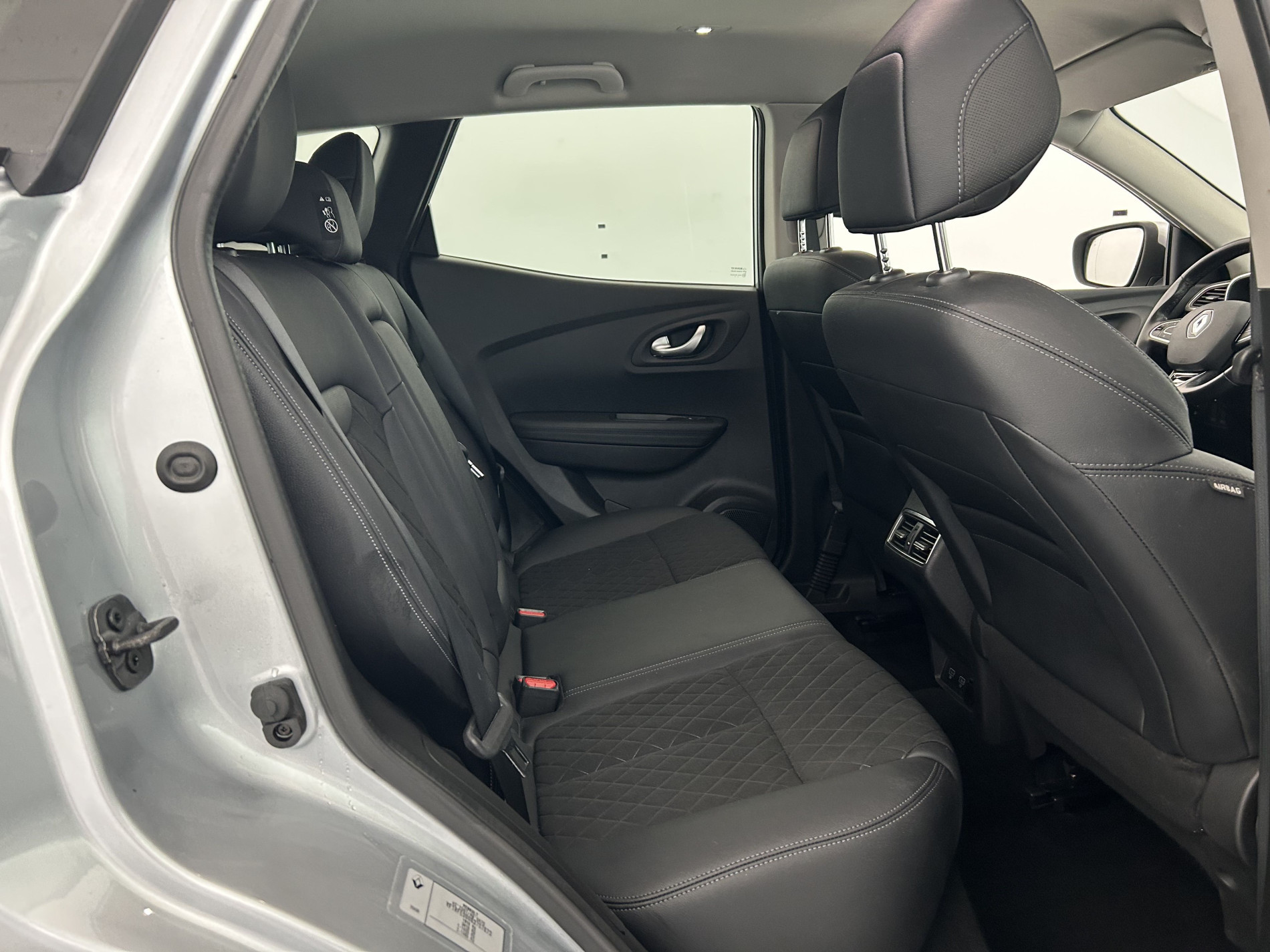 Vente en ligne Renault Kadjar  TCe 140 FAP EDC au prix de 15 490 €