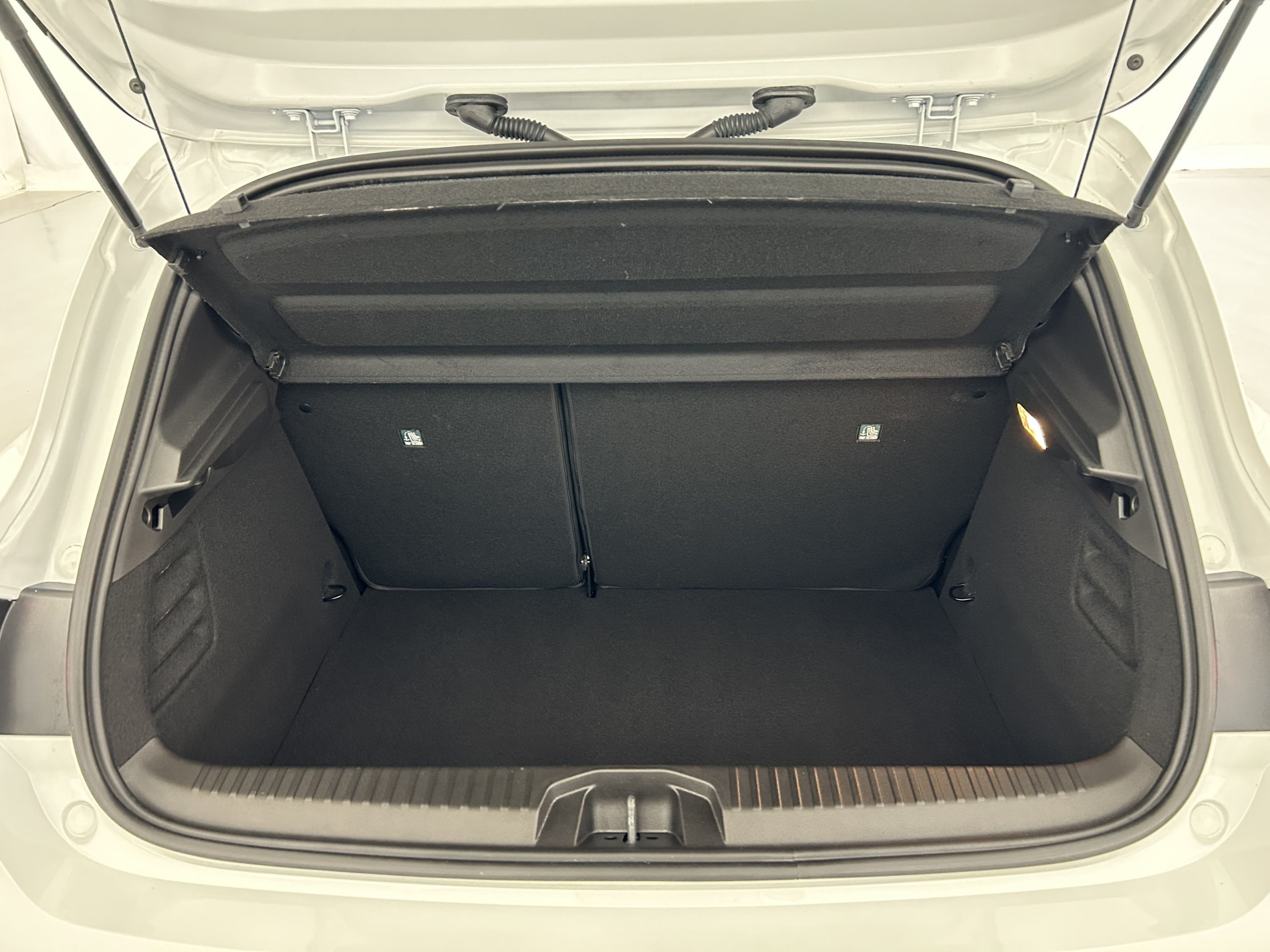 Vente en ligne Renault Clio 5 Clio E-Tech full hybrid 145 ch GSR2 au prix de 21 670 €