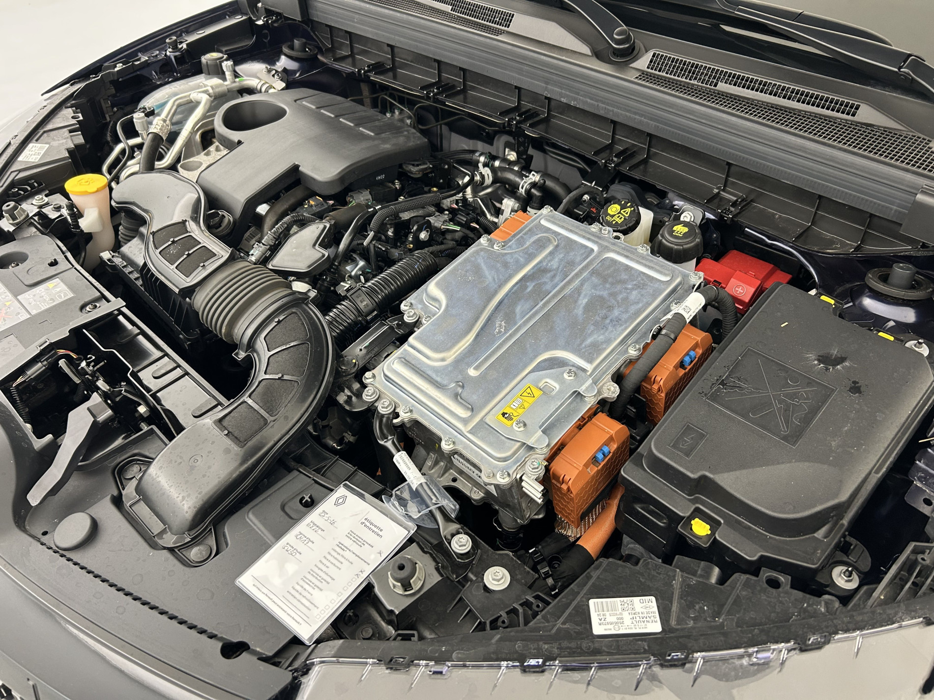 Vente en ligne Renault Arkana  E-Tech full hybrid 145 GSR2 au prix de 28 990 €