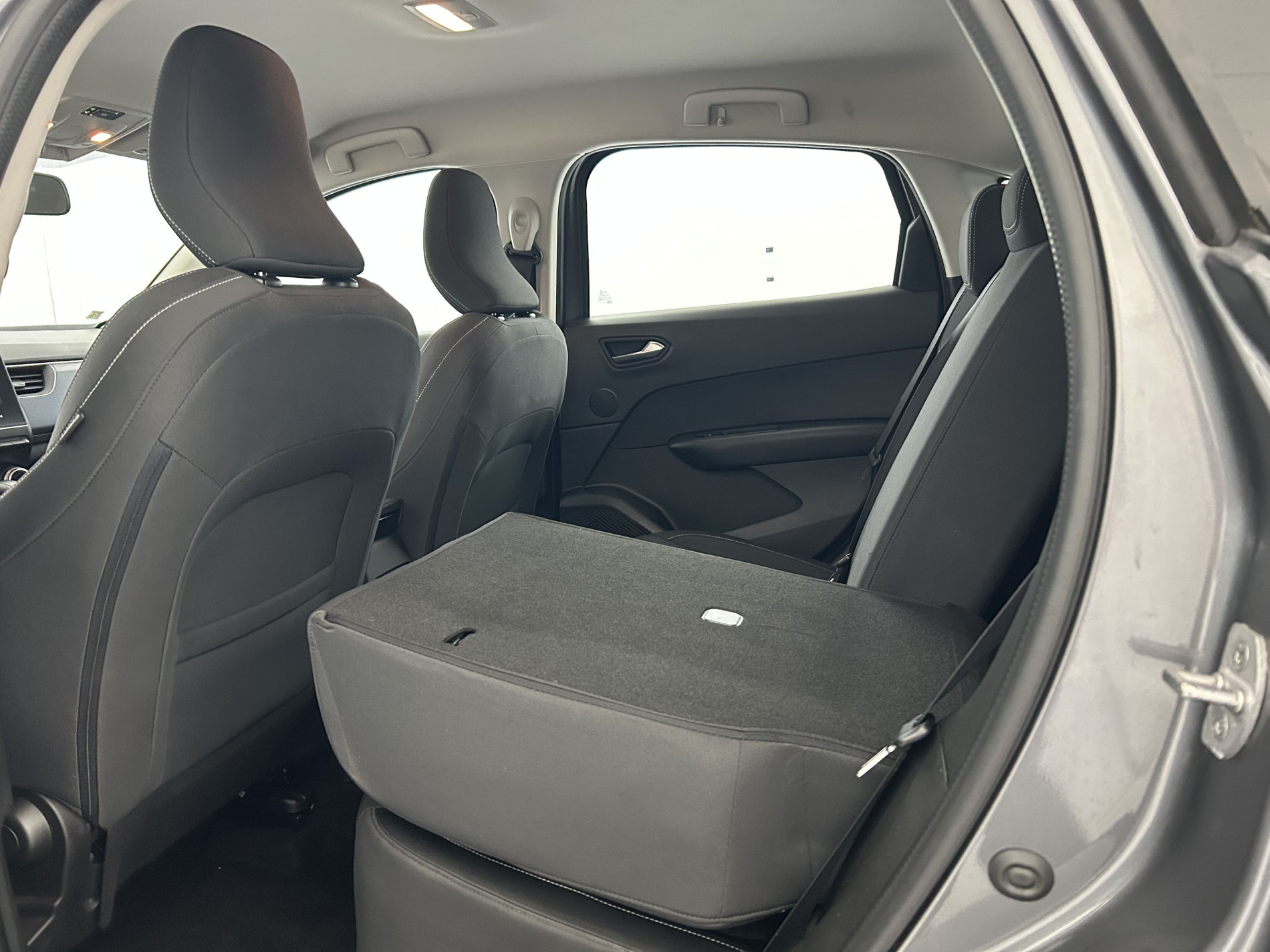 Vente en ligne Renault Arkana  E-Tech hybride 145 - 22 au prix de 17 390 €