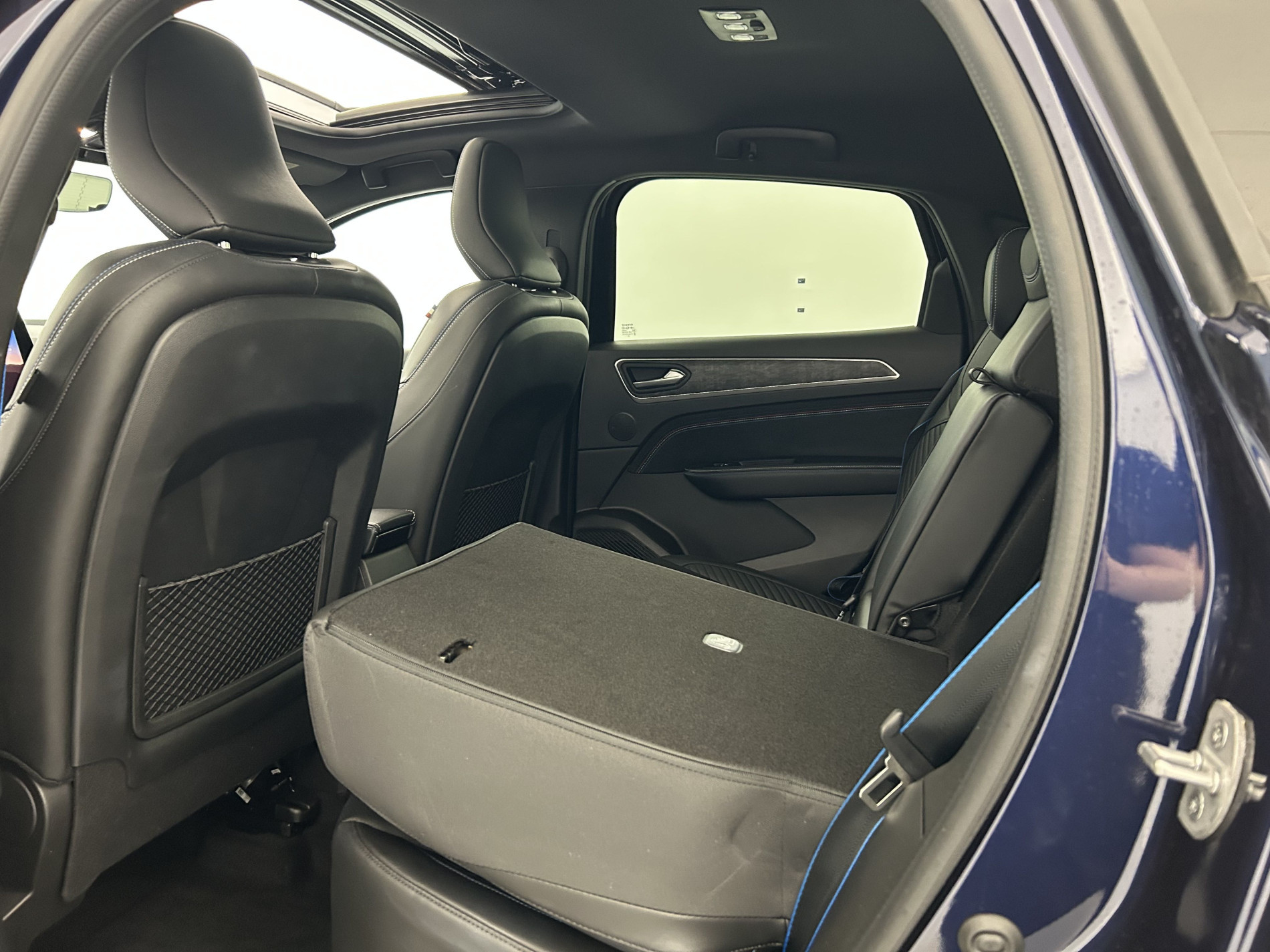 Vente en ligne Renault Arkana  E-Tech full hybrid 145 GSR2 au prix de 28 990 €