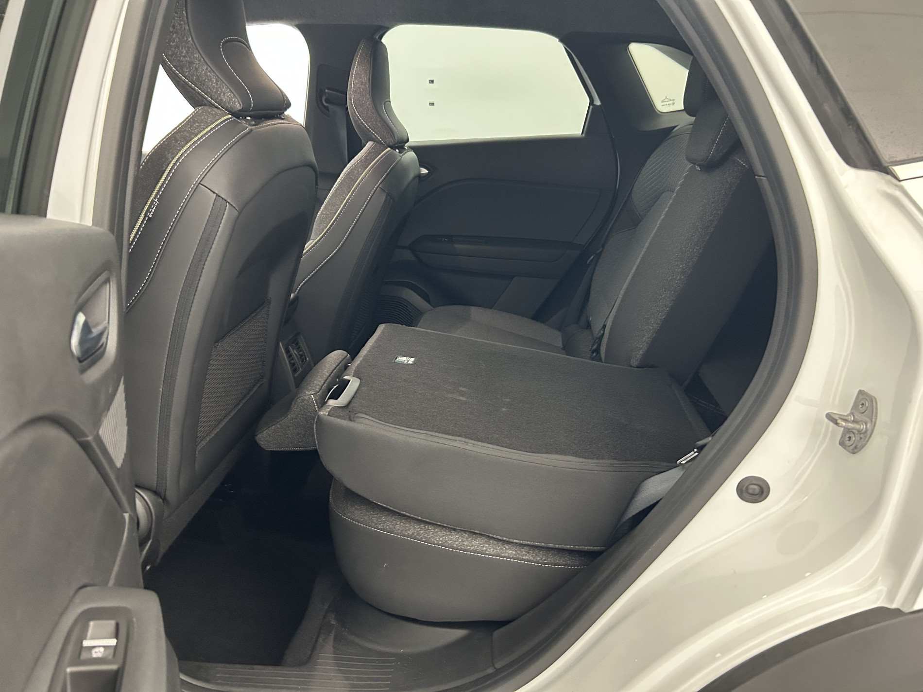 Vente en ligne Renault Symbioz  E-Tech full hybrid 145 au prix de 27 690 €