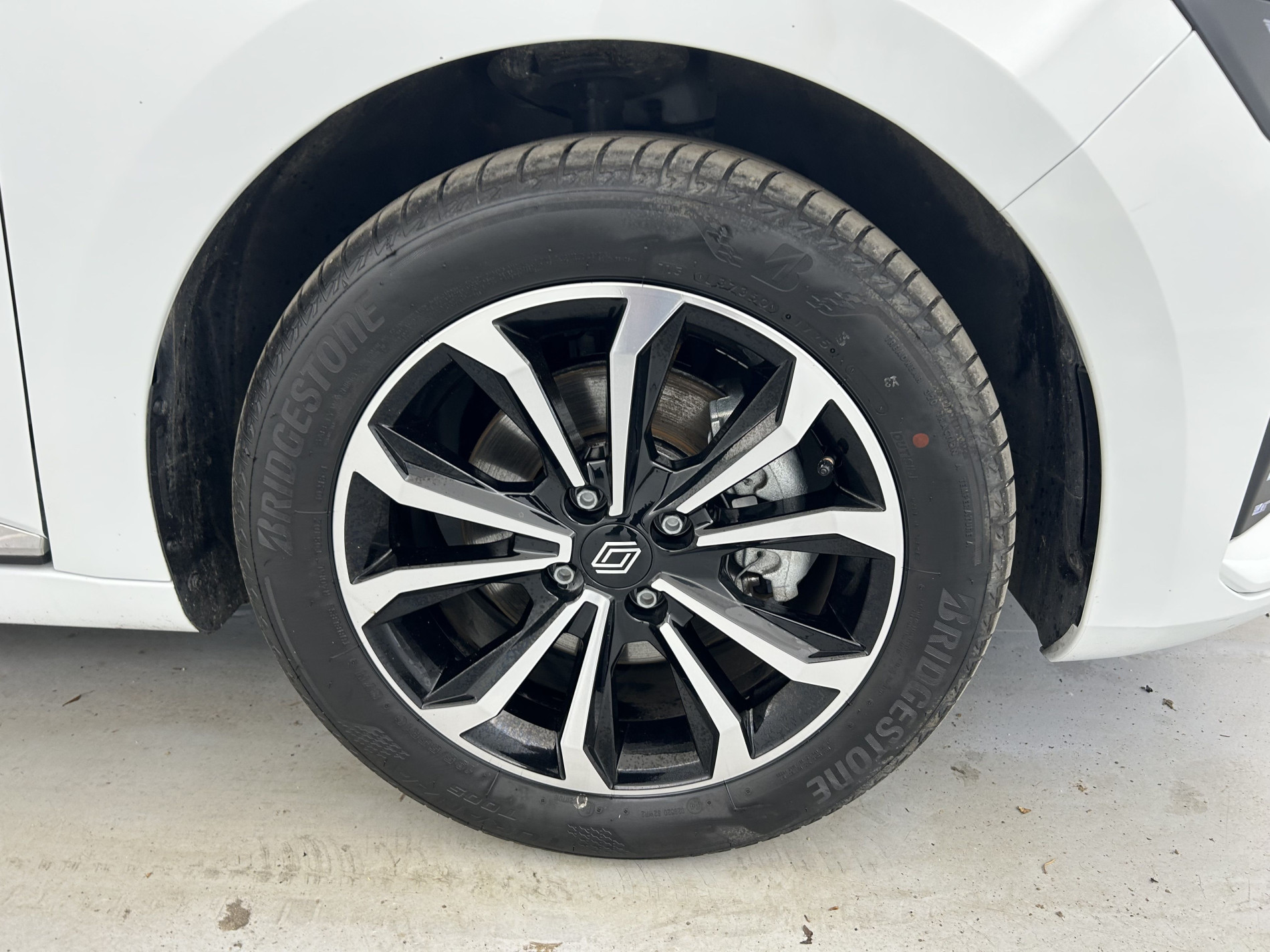 Vente en ligne Renault Clio 5 Clio E-Tech full hybrid 145 ch GSR2 au prix de 21 670 €