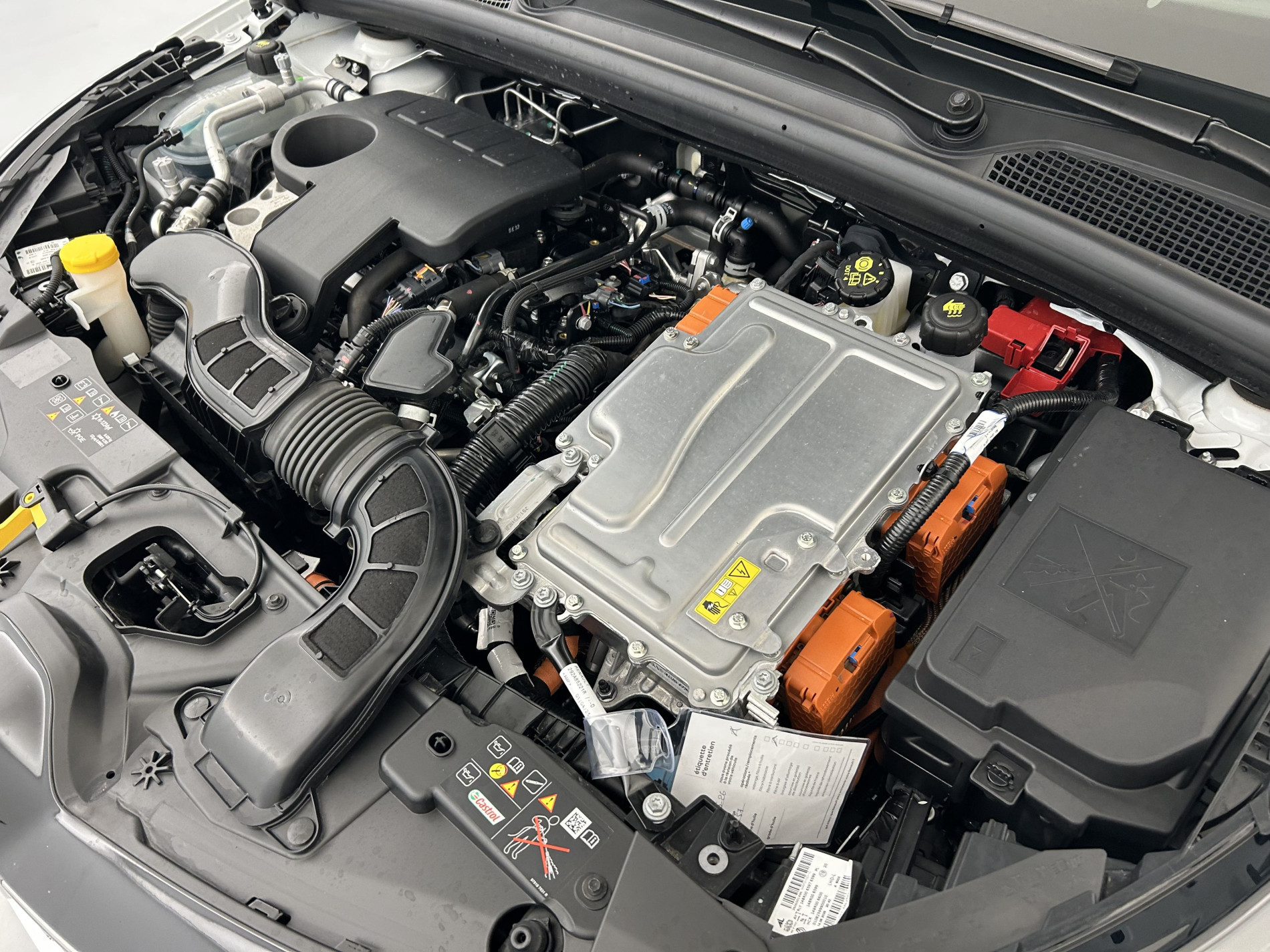 Vente en ligne Renault Clio 5 Clio E-Tech full hybrid 145 ch GSR2 au prix de 21 670 €