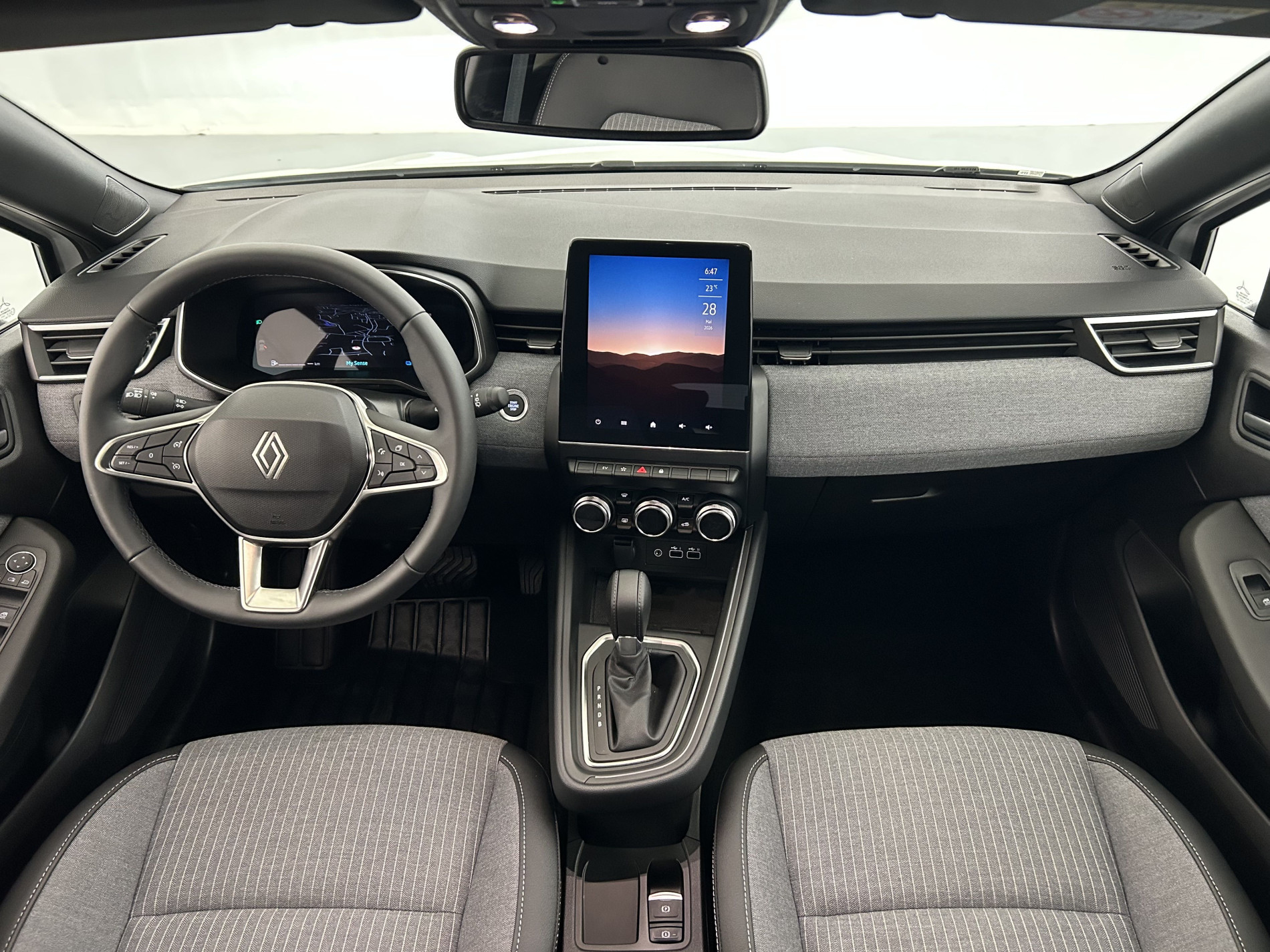Vente en ligne Renault Clio 5 Clio E-Tech full hybrid 145 ch GSR2 au prix de 21 670 €