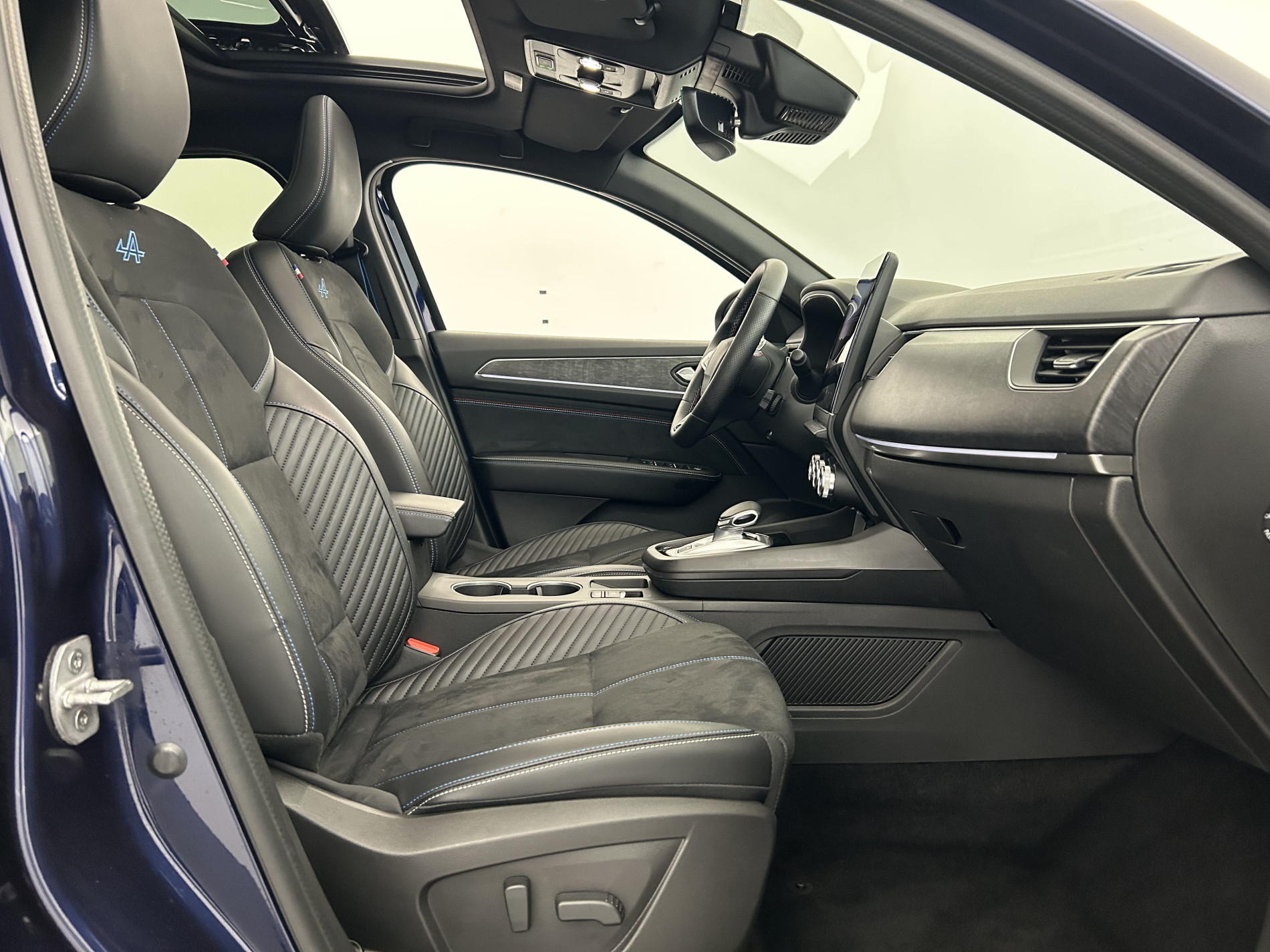Vente en ligne Renault Arkana  E-Tech full hybrid 145 GSR2 au prix de 28 990 €