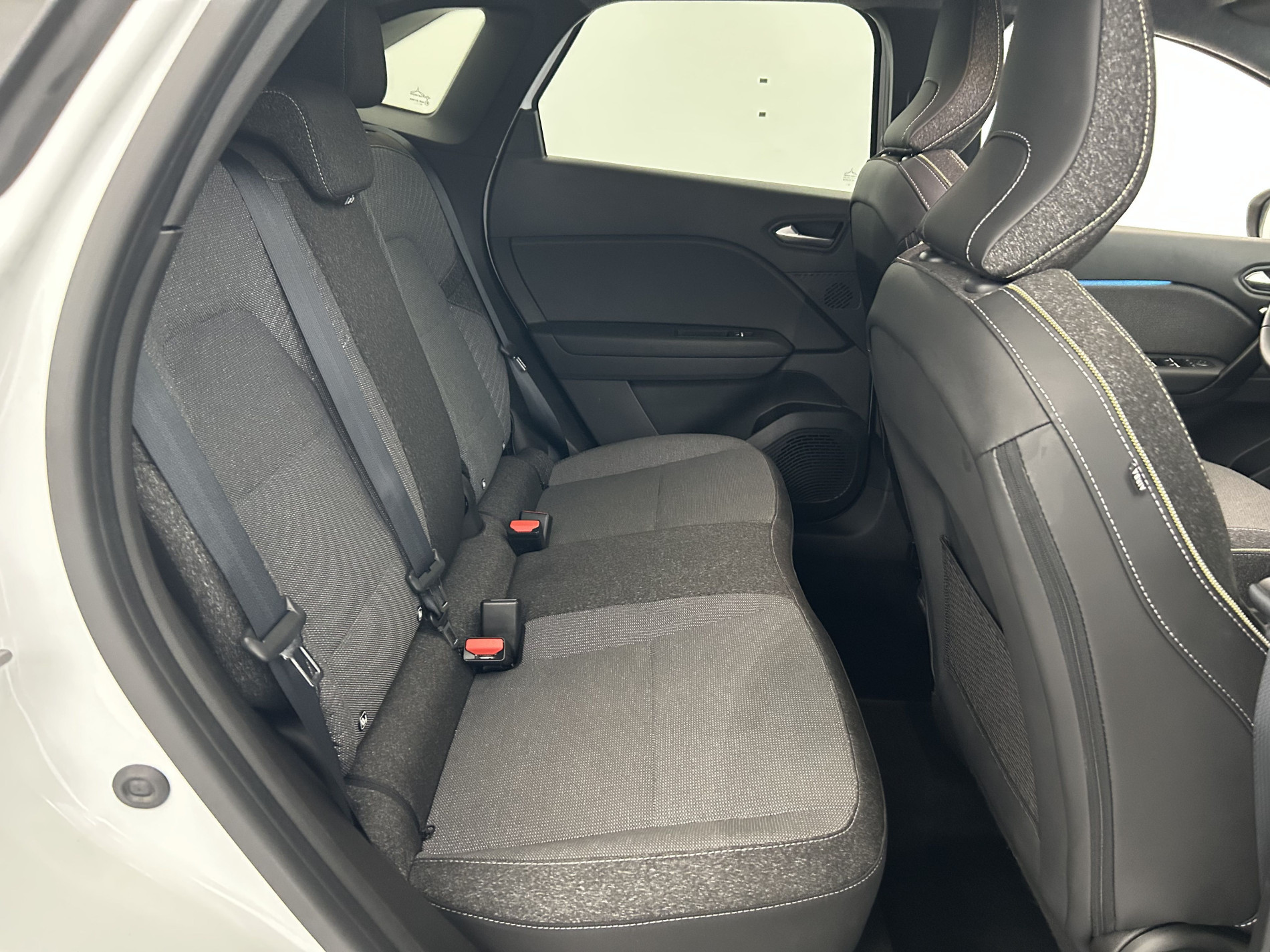 Vente en ligne Renault Symbioz  E-Tech full hybrid 145 au prix de 27 690 €