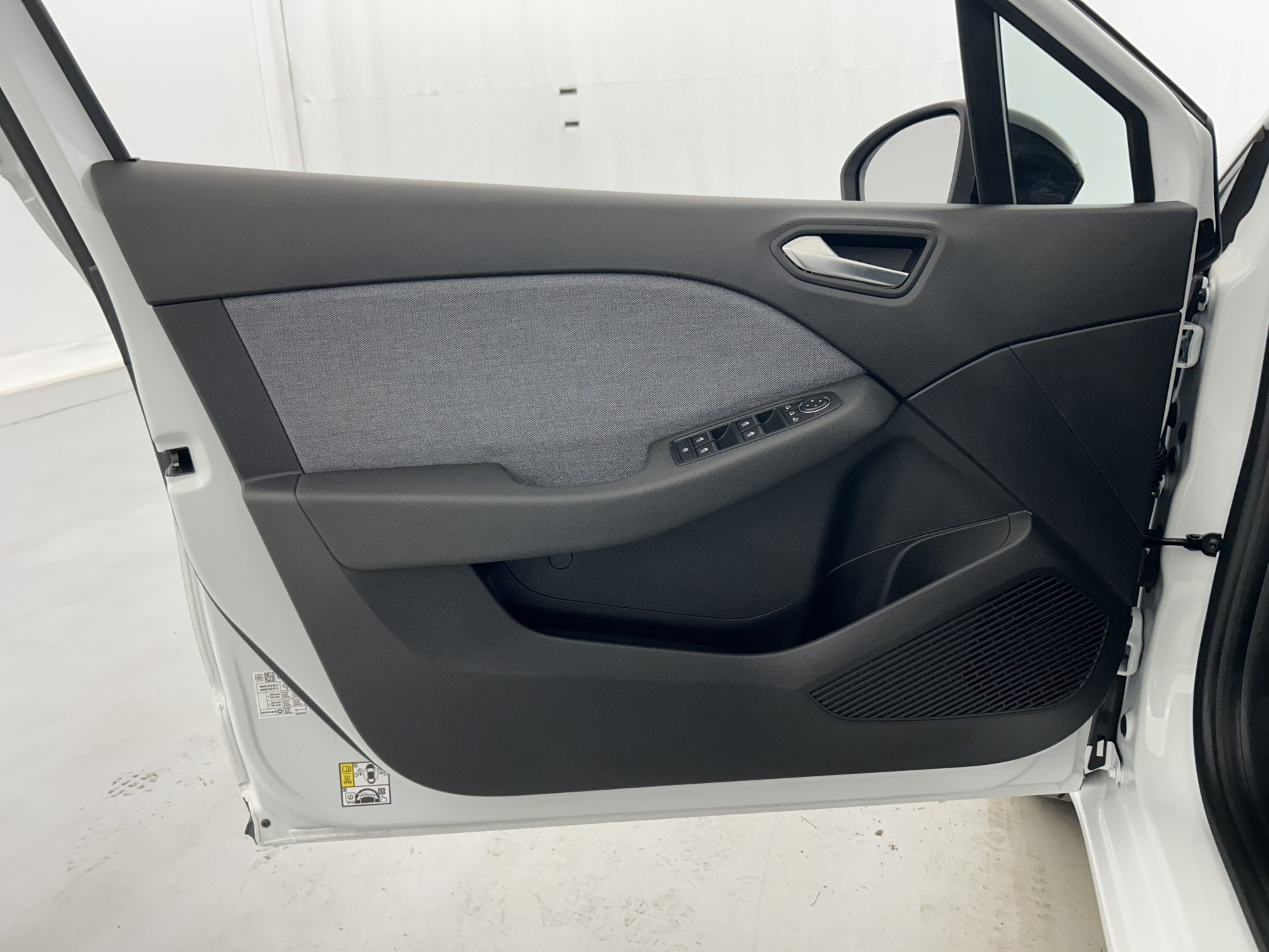 Vente en ligne Renault Clio 5 Clio E-Tech full hybrid 145 ch GSR2 au prix de 21 670 €