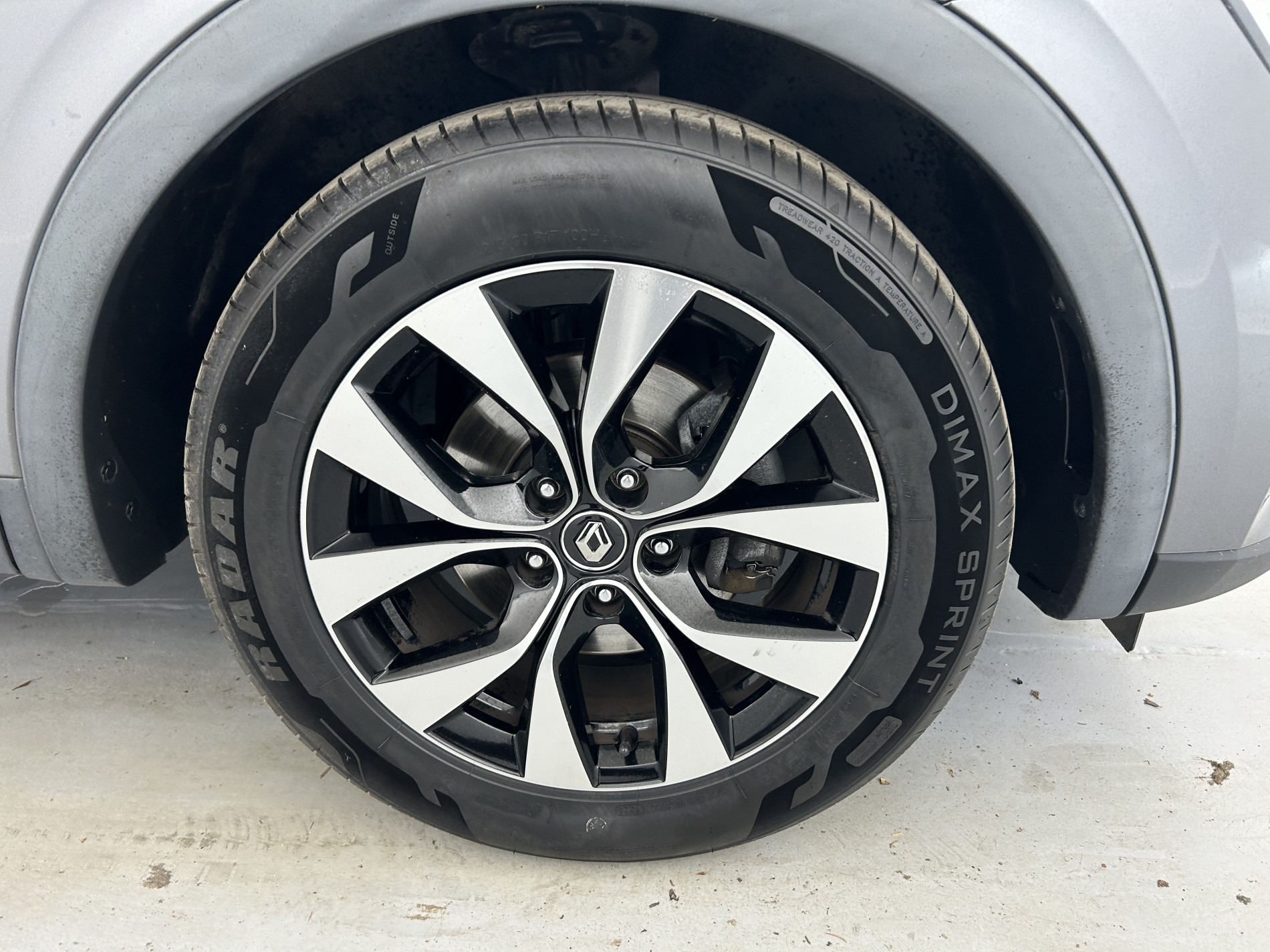 Vente en ligne Renault Arkana  E-Tech hybride 145 - 22 au prix de 17 390 €