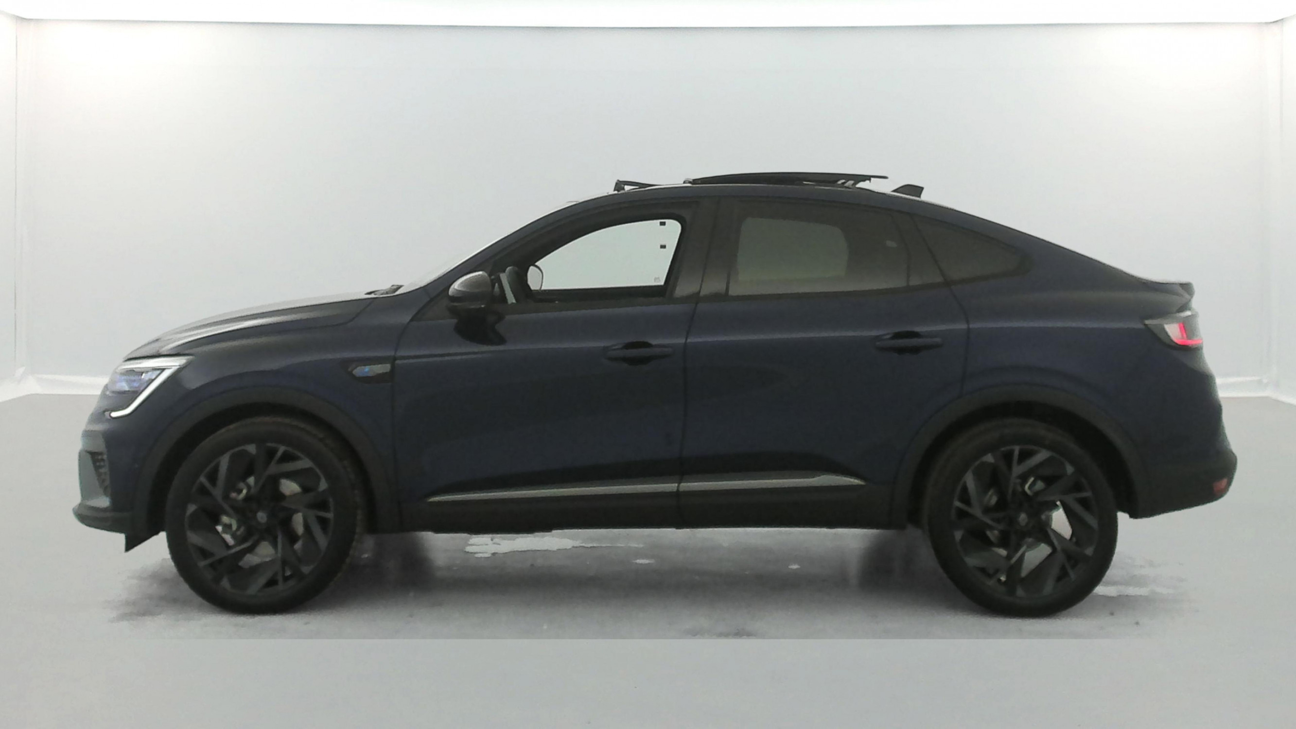 Vente en ligne Renault Arkana  E-Tech full hybrid 145 GSR2 au prix de 28 990 €