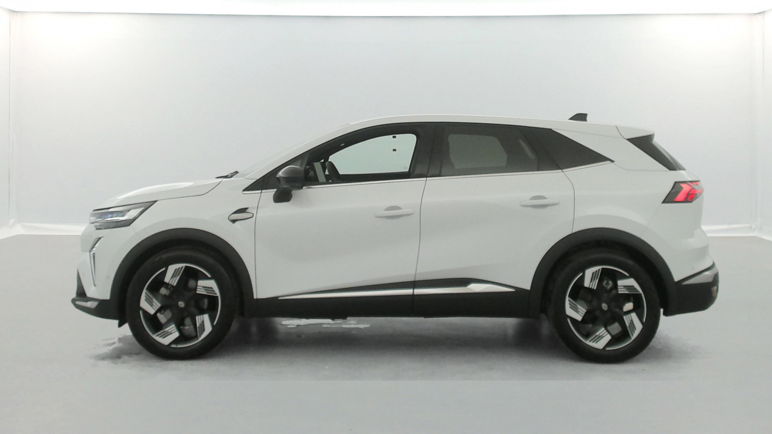 Vente en ligne Renault Symbioz  E-Tech full hybrid 145 au prix de 27 690 €