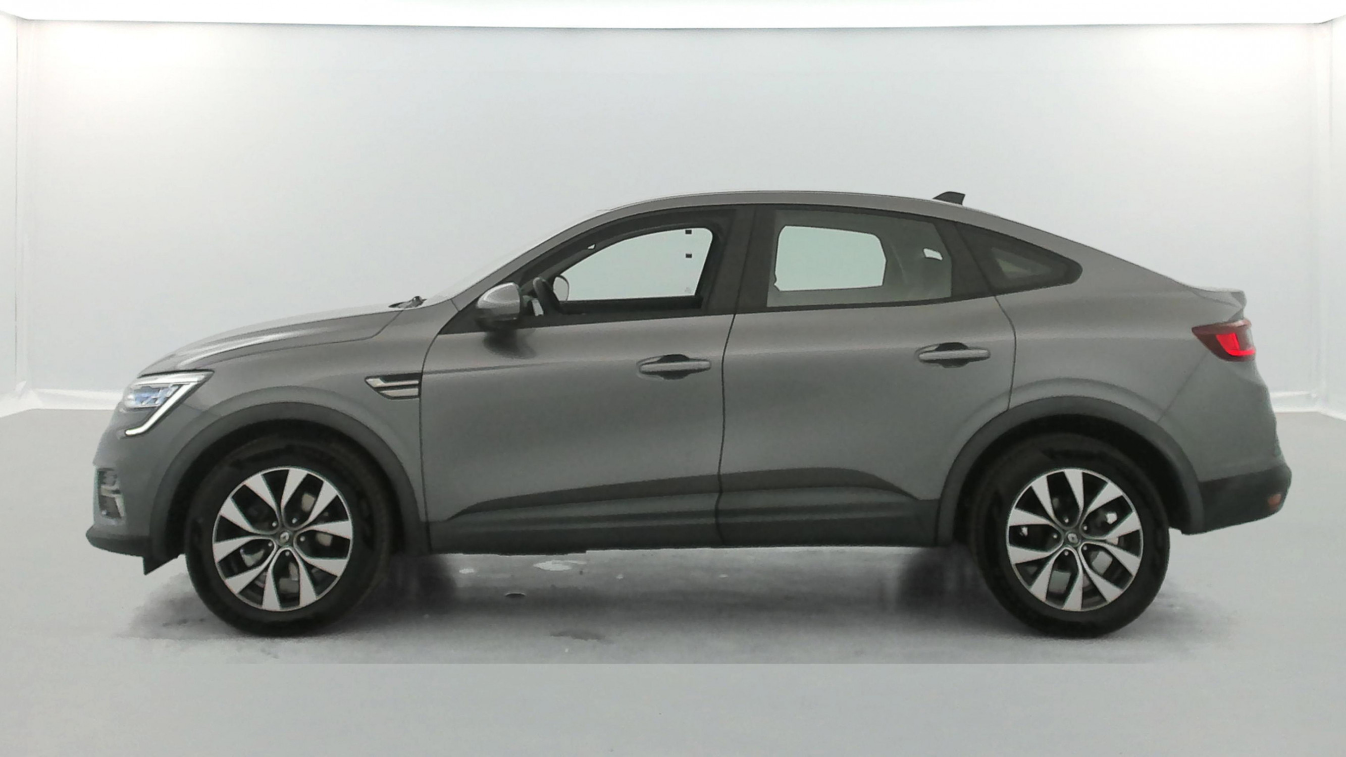 Vente en ligne Renault Arkana  E-Tech hybride 145 - 22 au prix de 17 390 €
