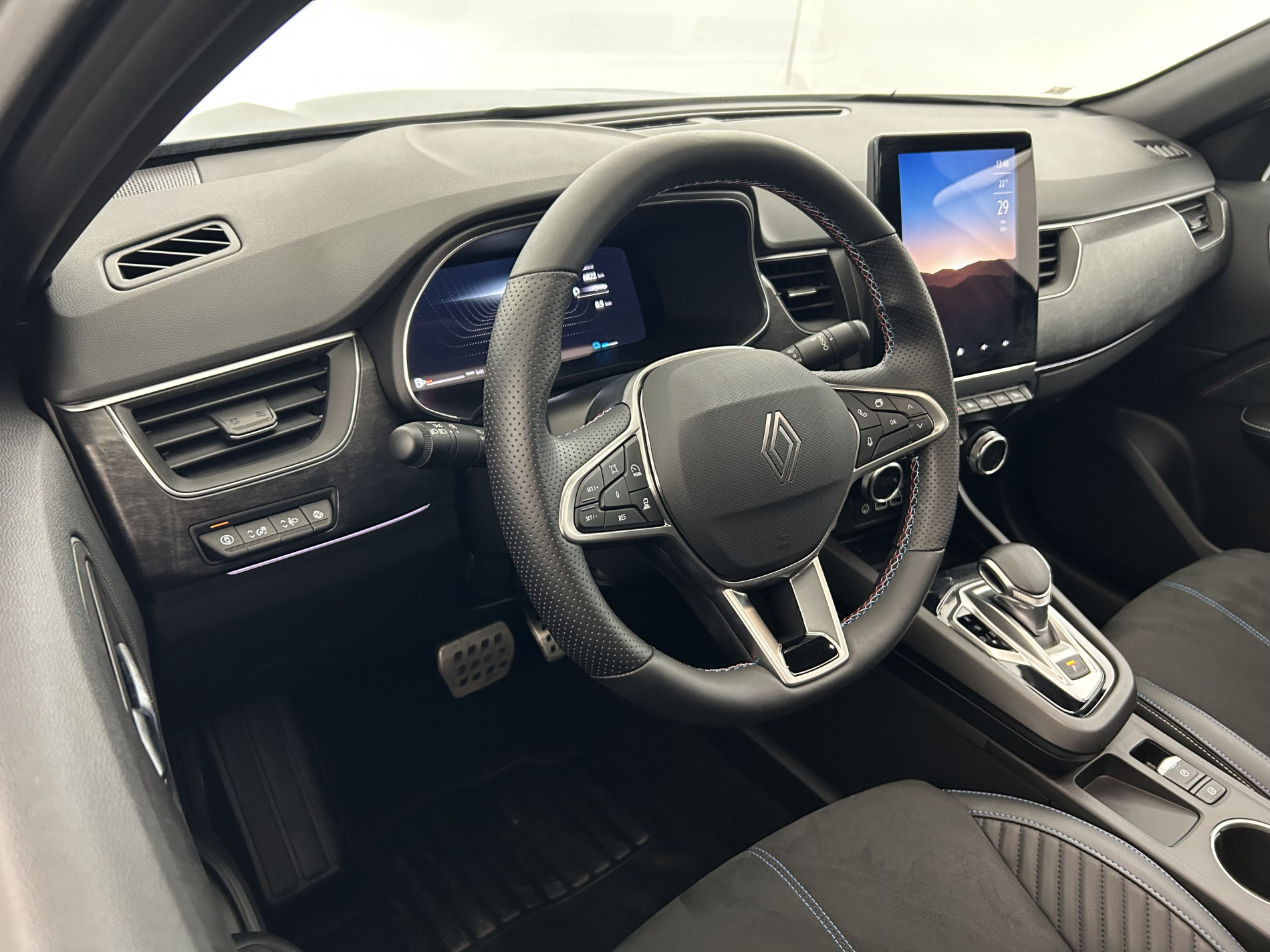Vente en ligne Renault Arkana  E-Tech full hybrid 145 GSR2 au prix de 28 990 €