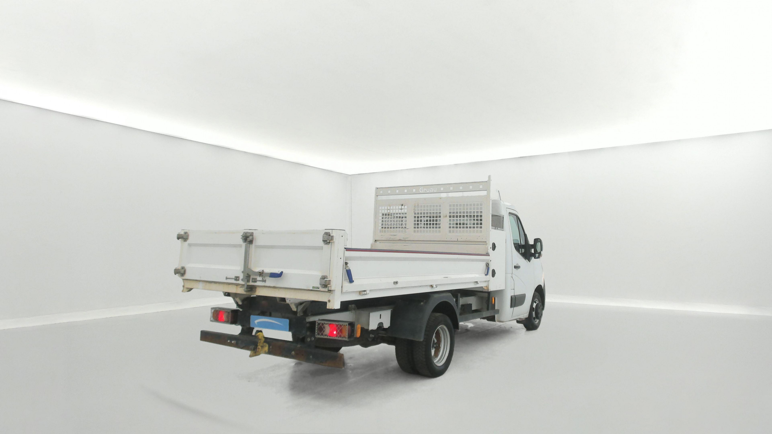 Vente en ligne Renault Master 3 Châssis Cabine MASTER CC PROP RJ3500 L3 ENERGY DCI 145 au prix de 24 870 €