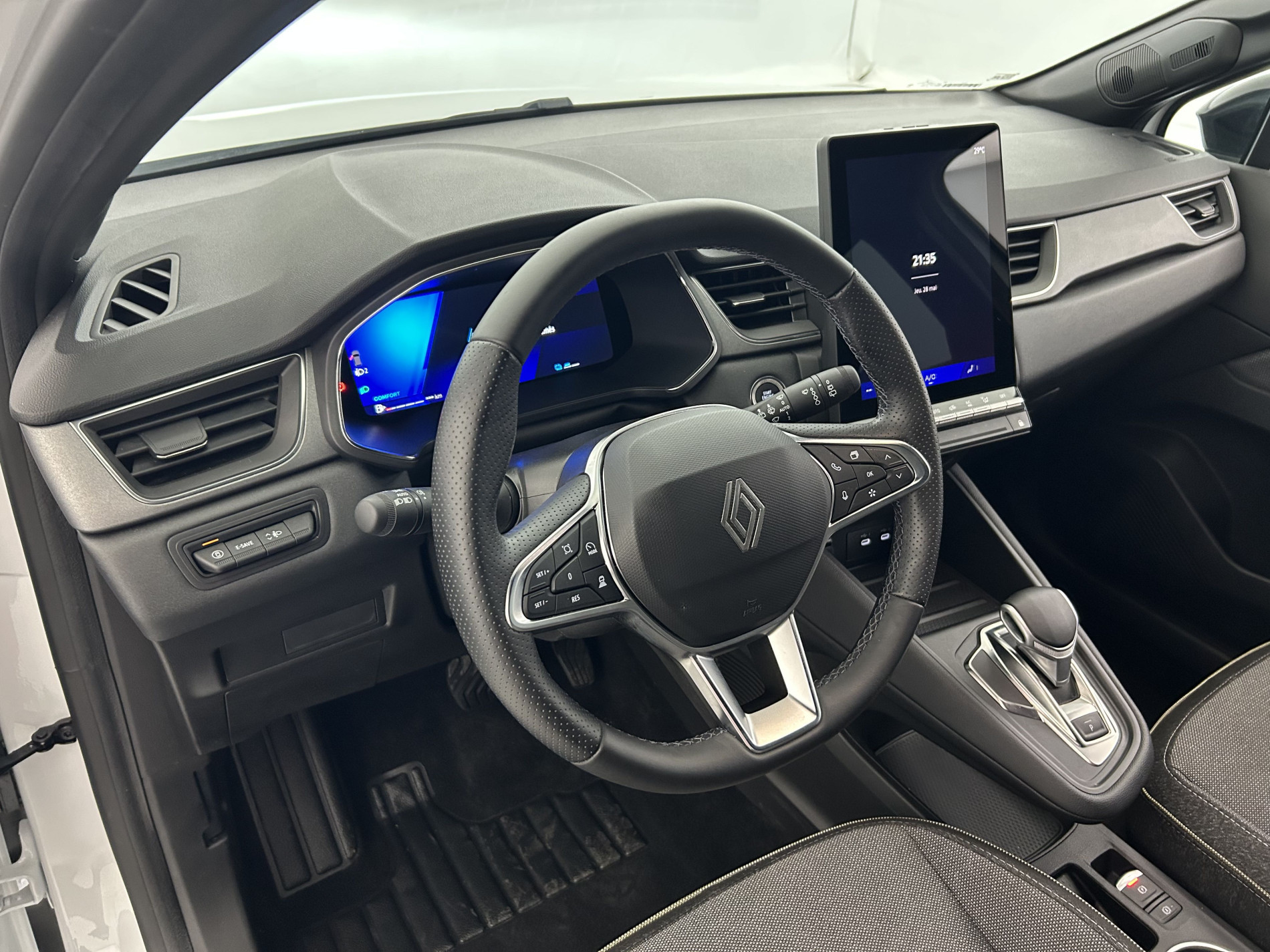 Vente en ligne Renault Symbioz  E-Tech full hybrid 145 au prix de 27 690 €