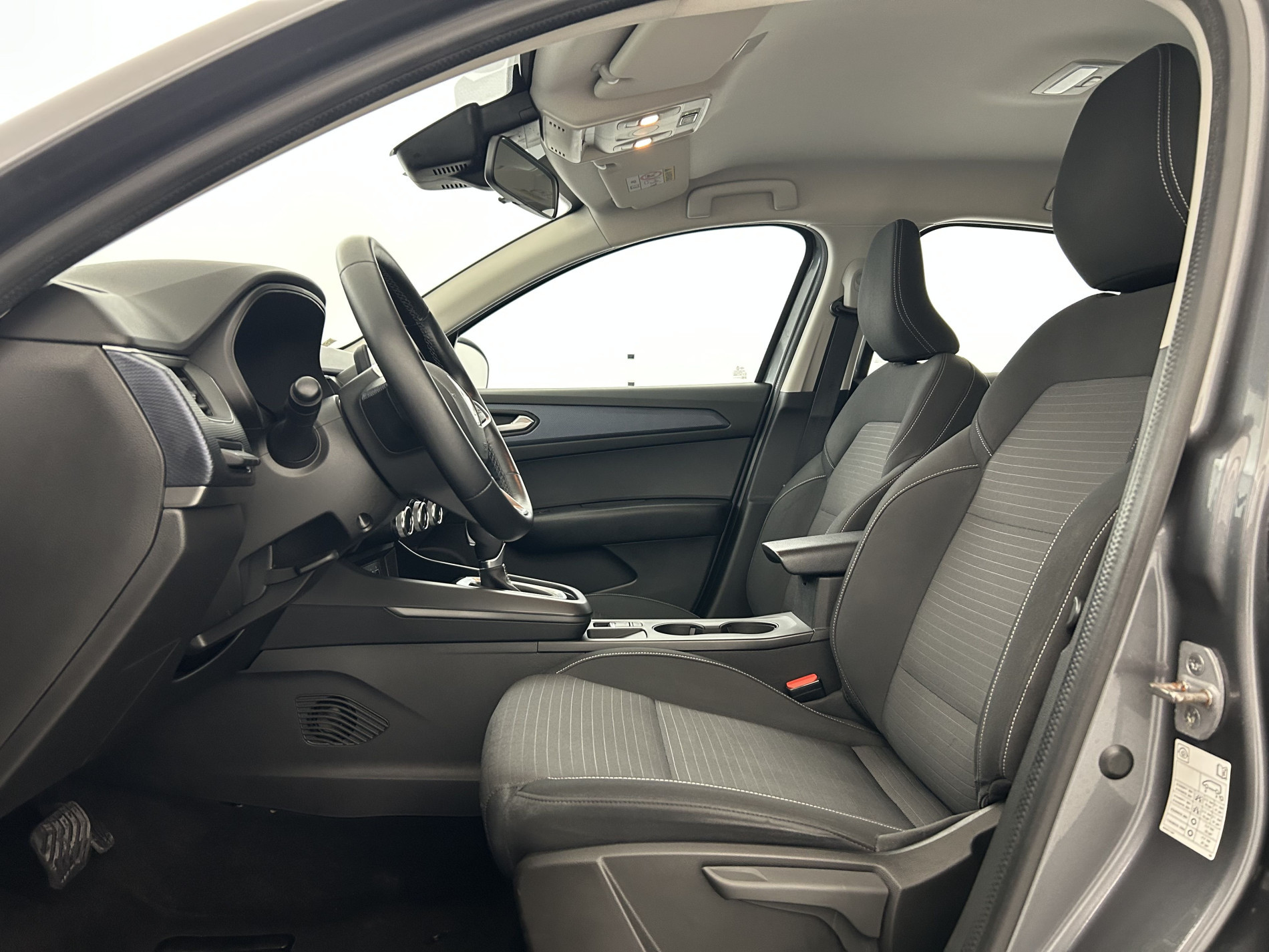 Vente en ligne Renault Arkana  E-Tech hybride 145 - 22 au prix de 17 390 €