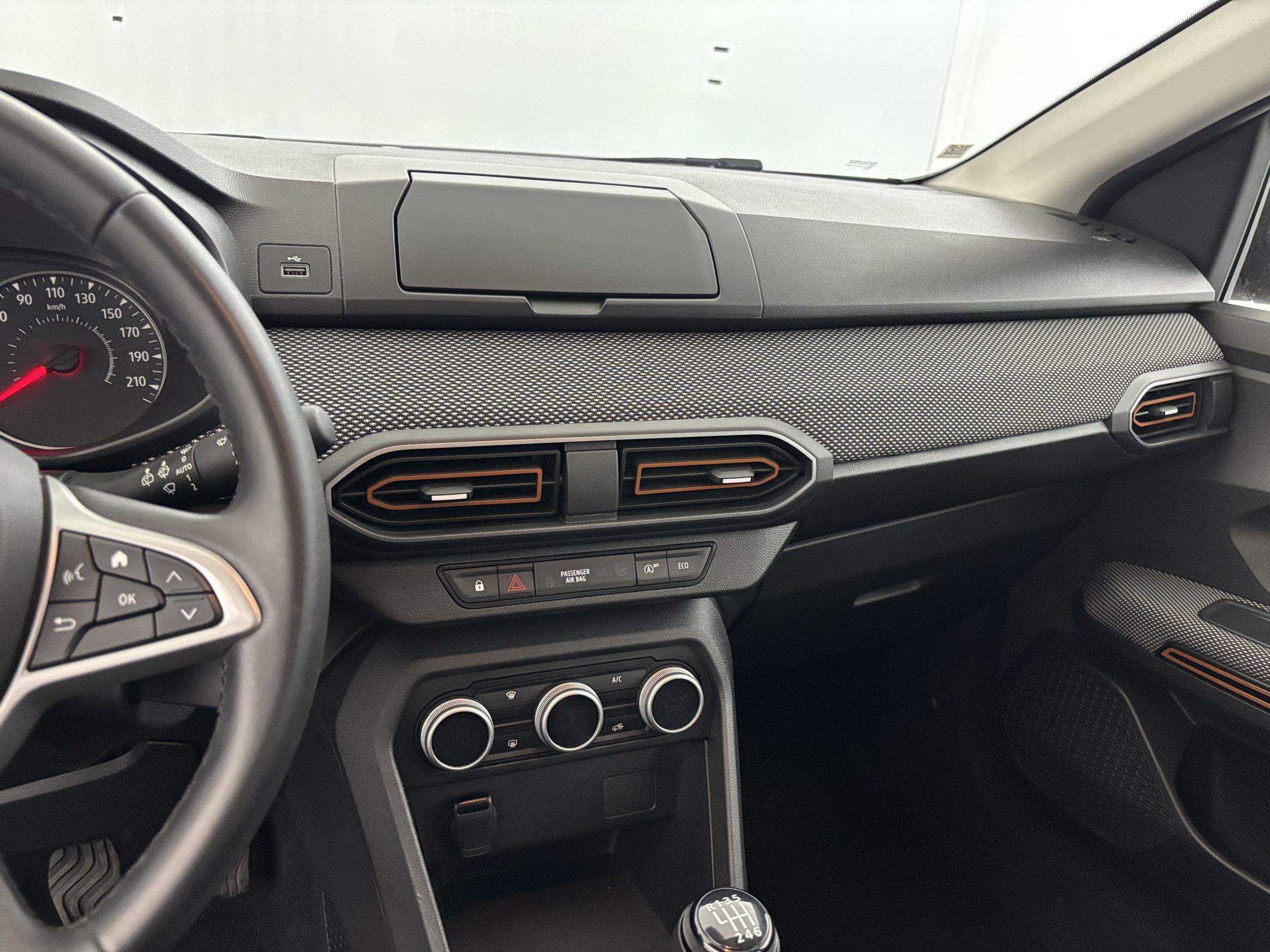 Vente en ligne Dacia Sandero  ECO-G 100 au prix de 14 590 €