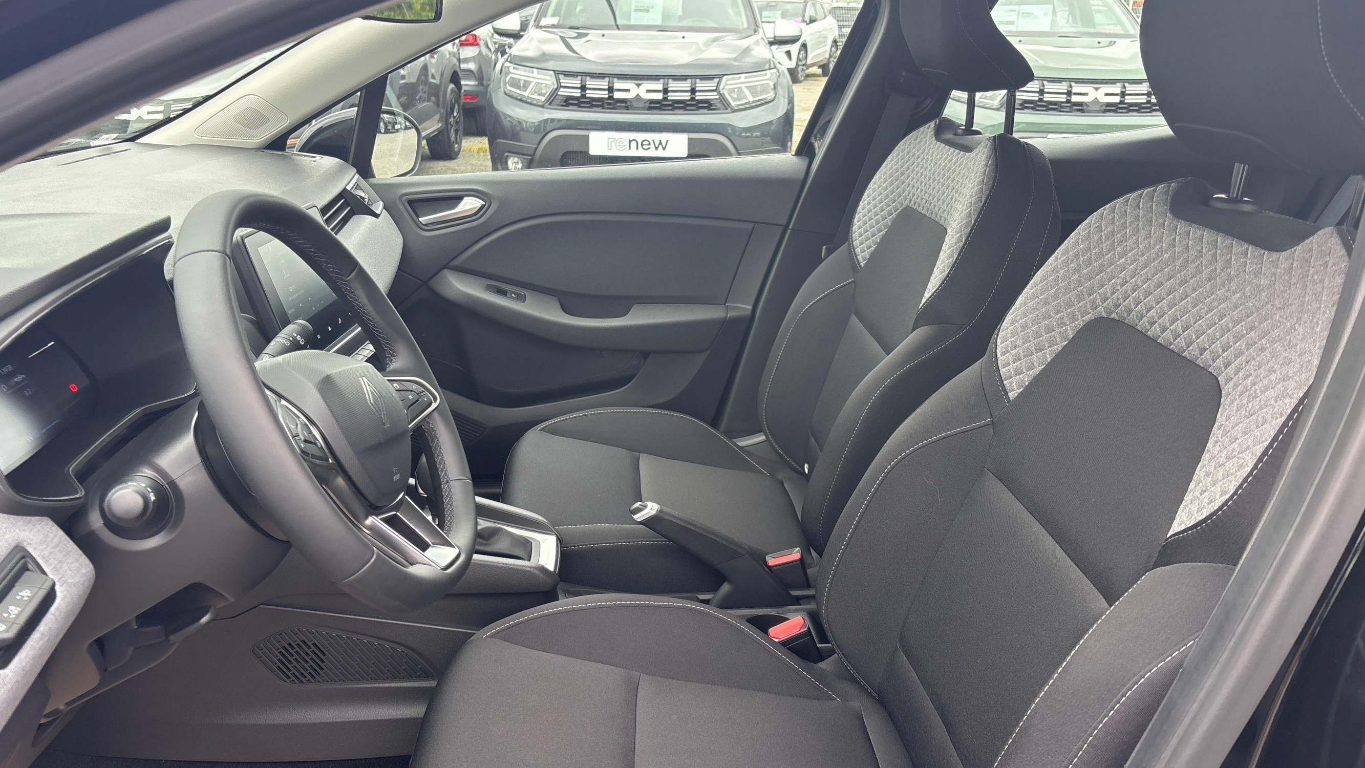 Vente en ligne Renault Clio 5 Clio E-Tech full hybrid 145 ch GSR2 au prix de 20 170 €
