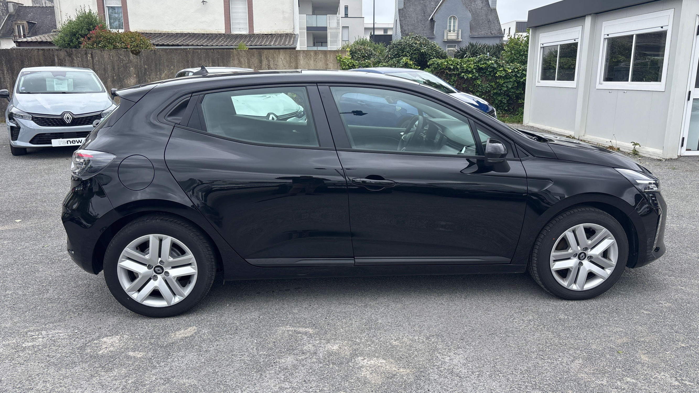 Vente en ligne Renault Clio 5 Clio E-Tech full hybrid 145 ch GSR2 au prix de 20 170 €