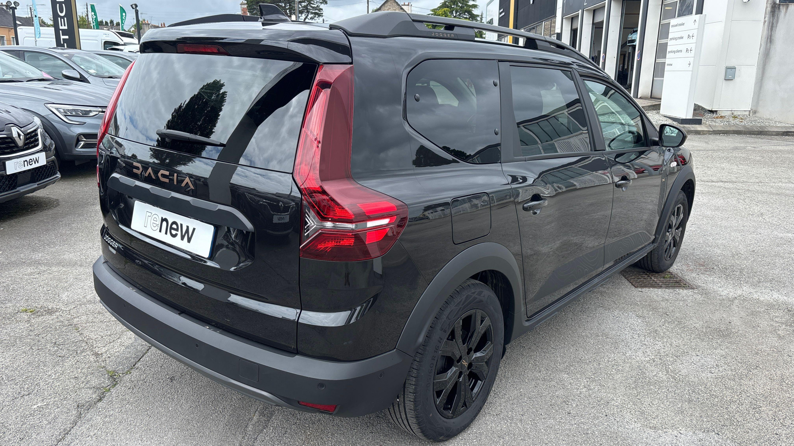 Vente en ligne Dacia Jogger  Hybrid 140 7 places GSR2 au prix de 24 990 €